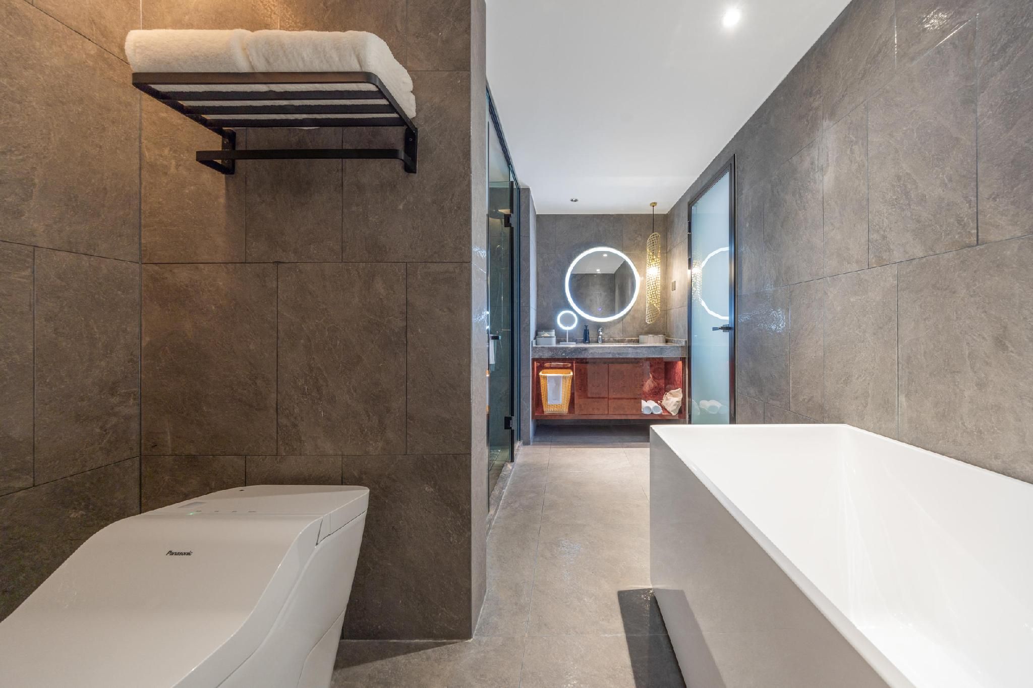 Premium Family Suite