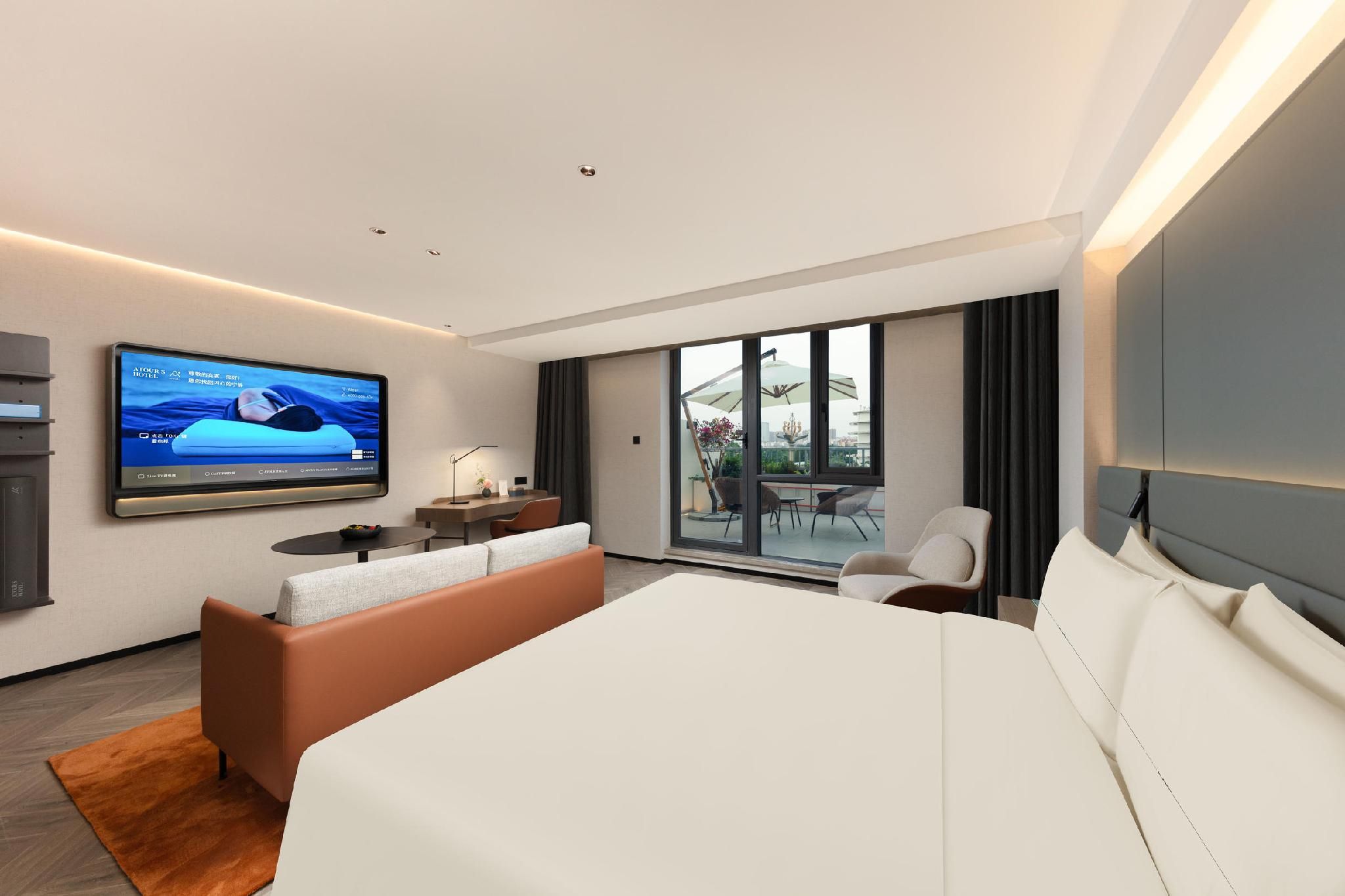 Premier 1 Bed Room with Courtyard
