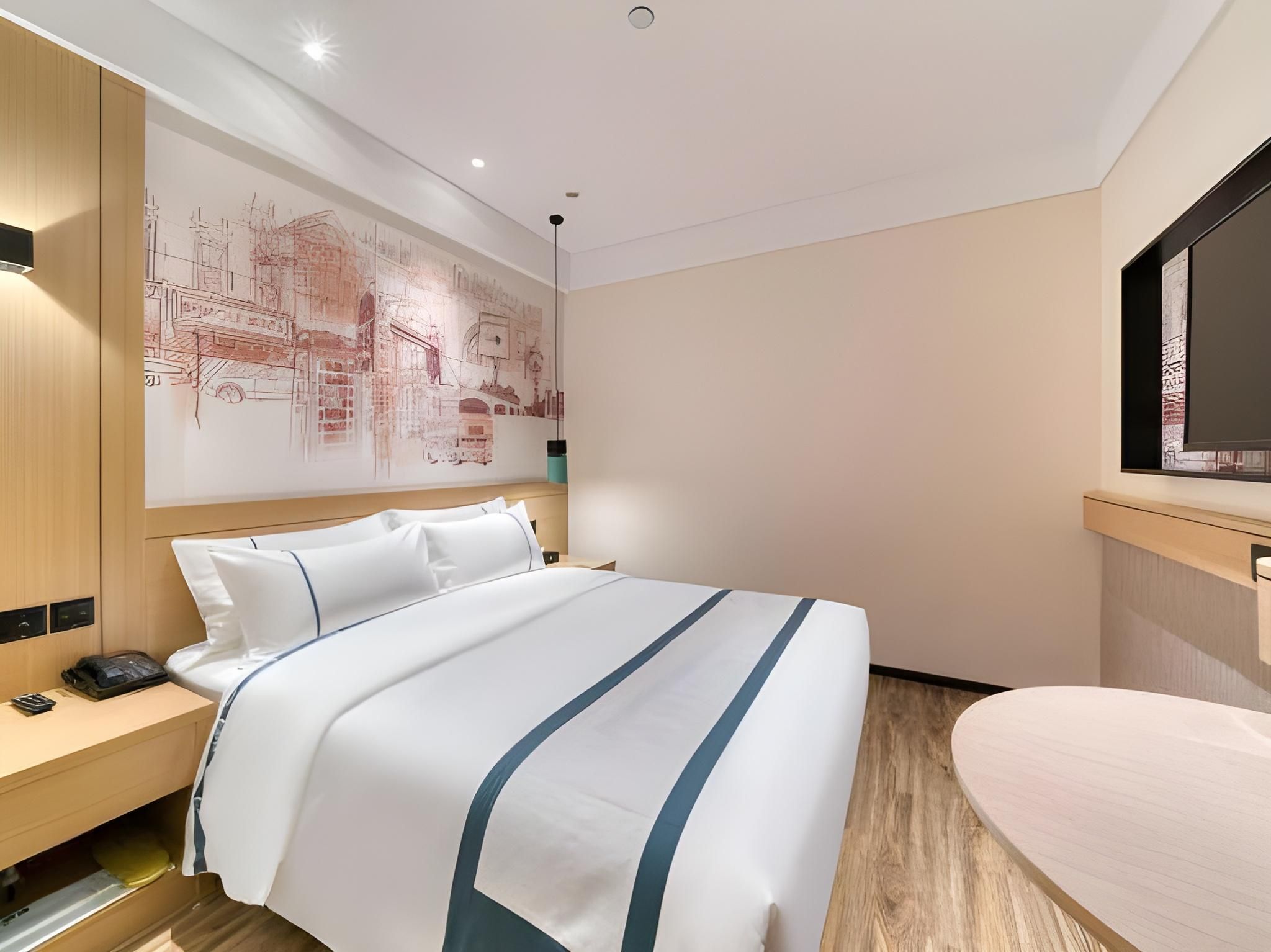 Business Queen Room