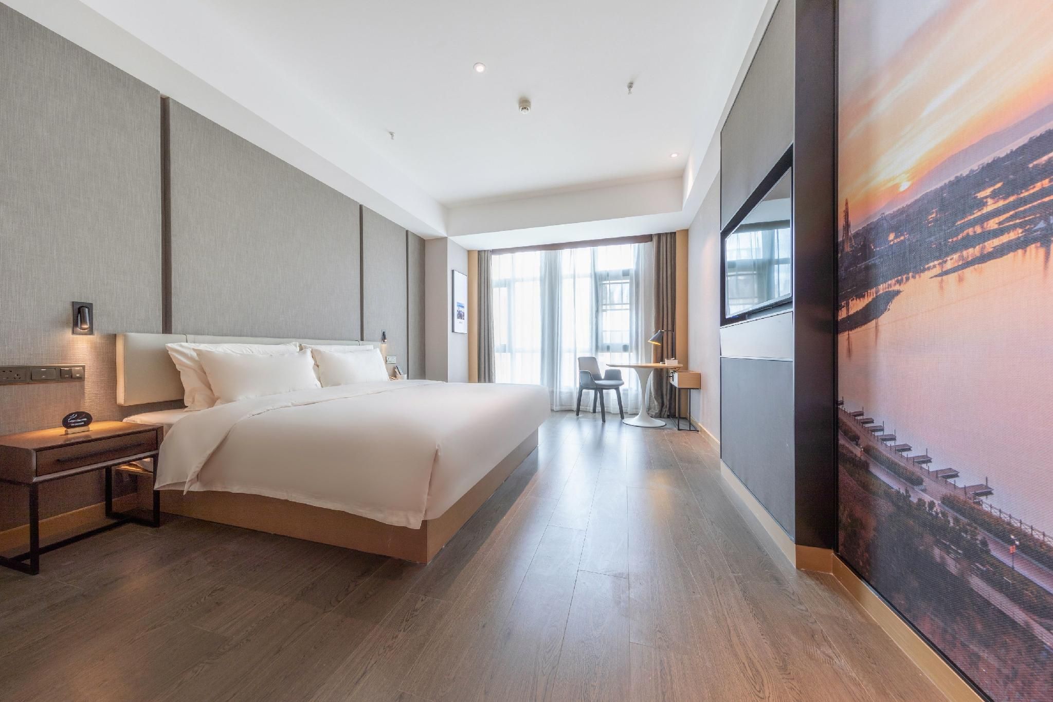 Atour Hotel Kunming Dianchi Xishan District Government Executive Family Twin