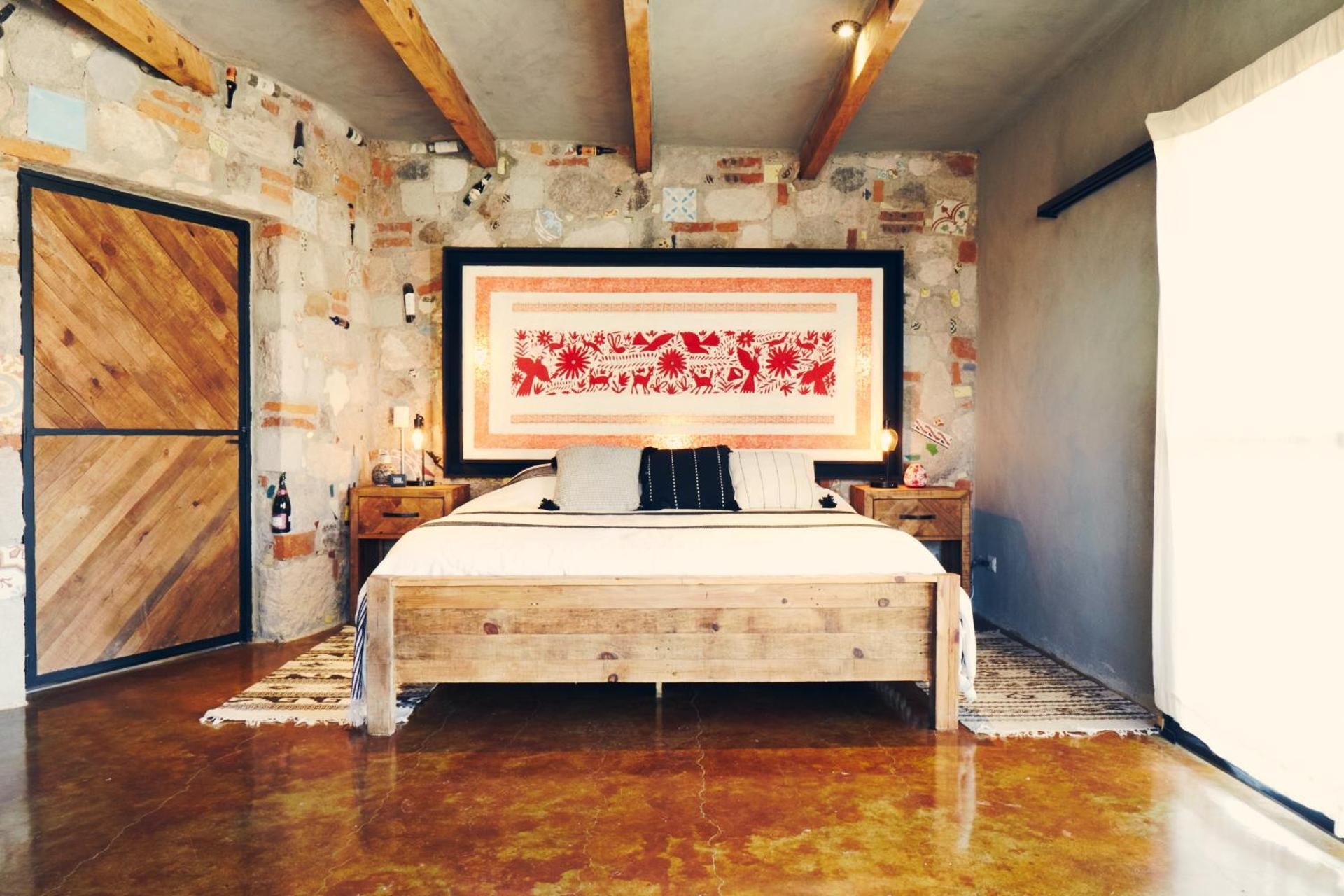Deluxe King Suite