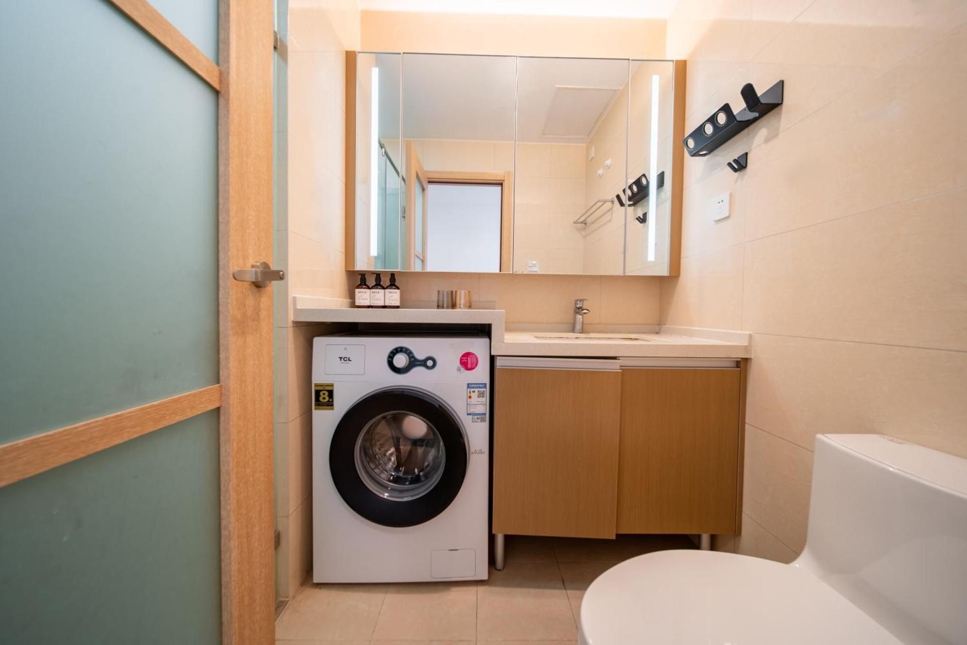 Lullaby Studio Apartment with One Double Bed 2