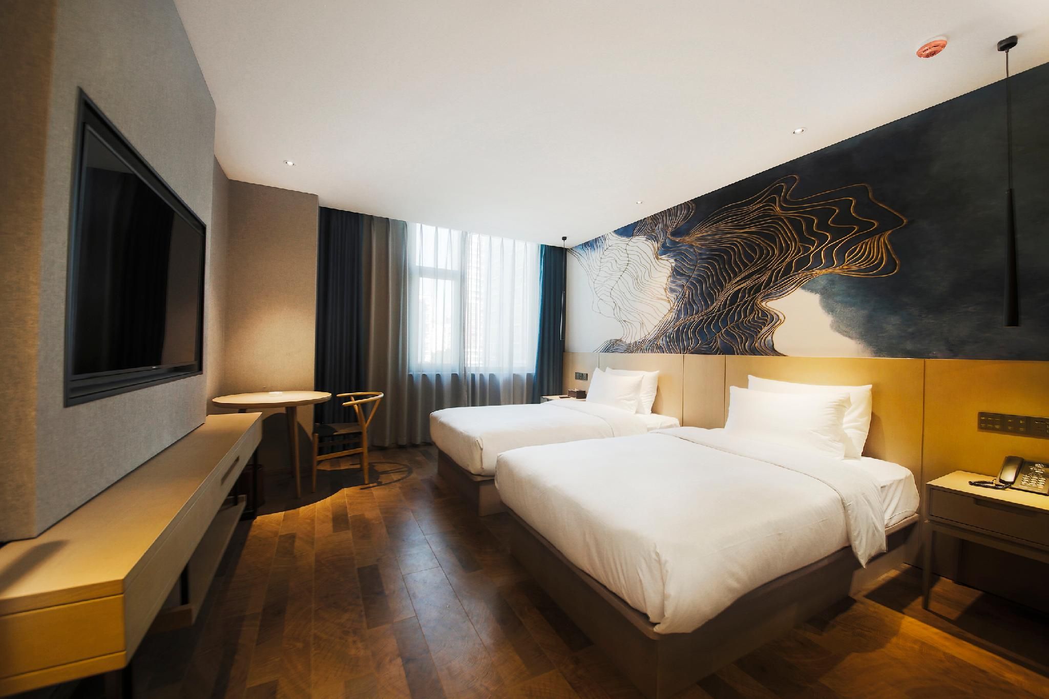 Huazhu - Business Twin Room