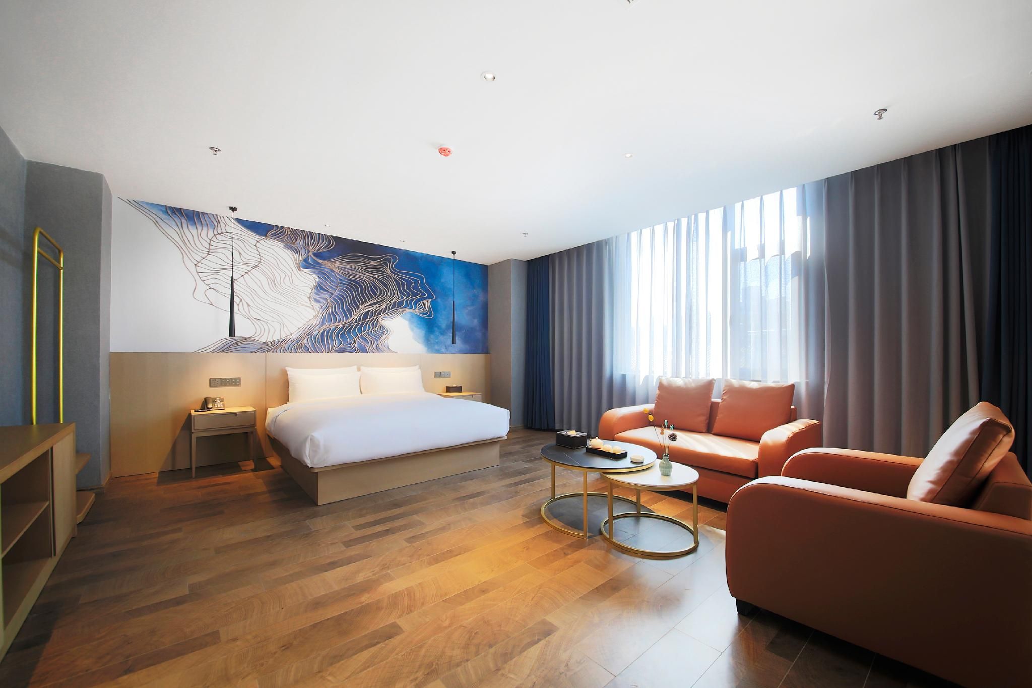 Huazhu - Deluxe Bed Room