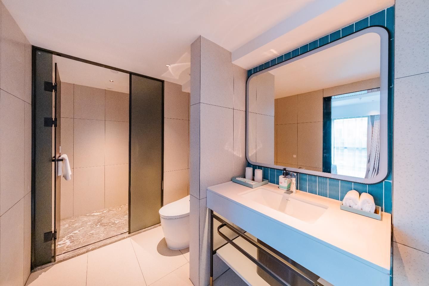 Dossen - Zhineng Executive Suite