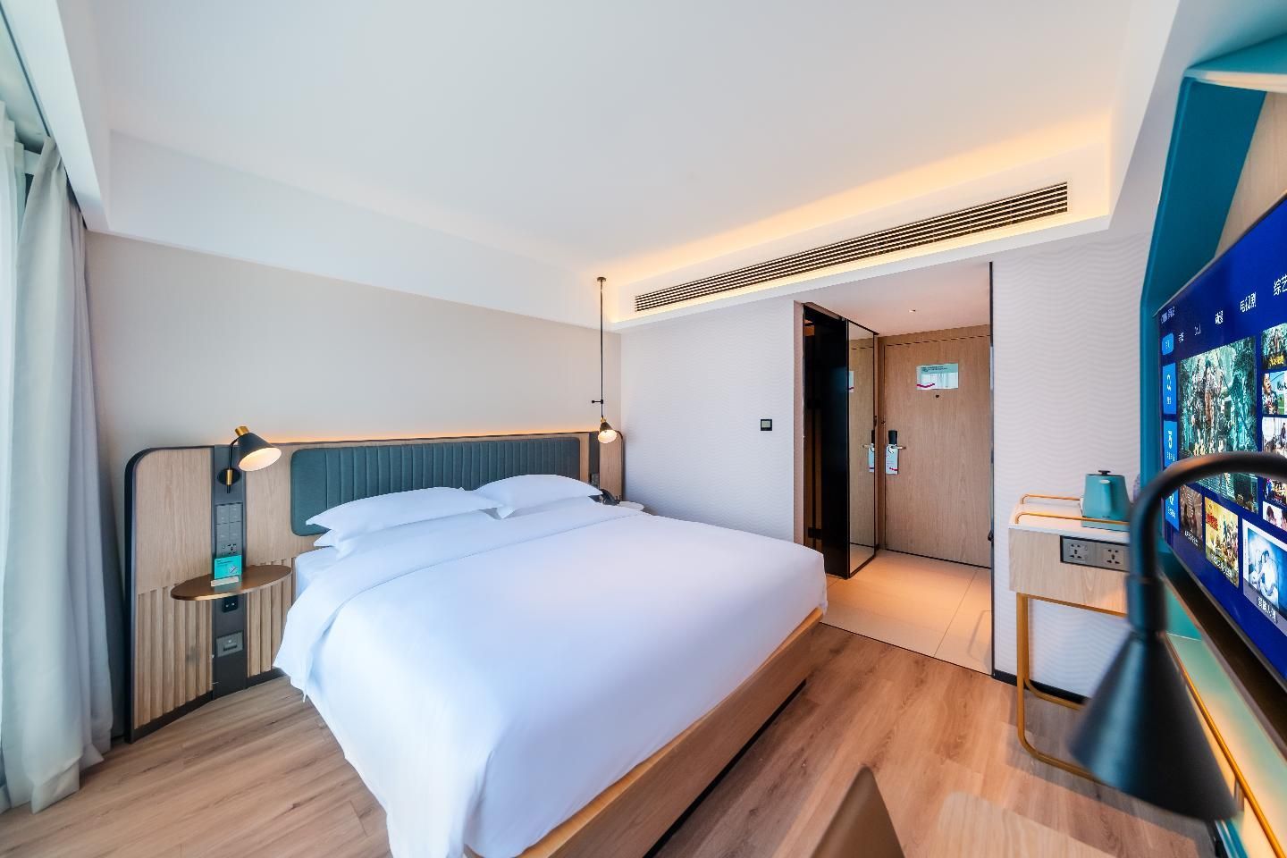 Intelligent Standard Queen Room