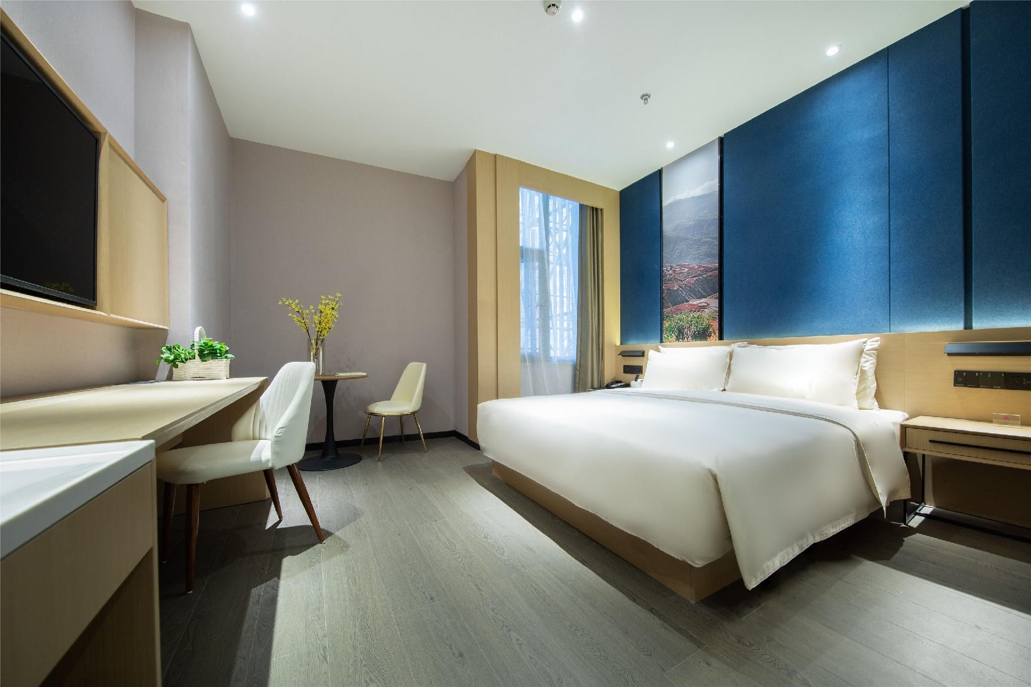 Light Double Room