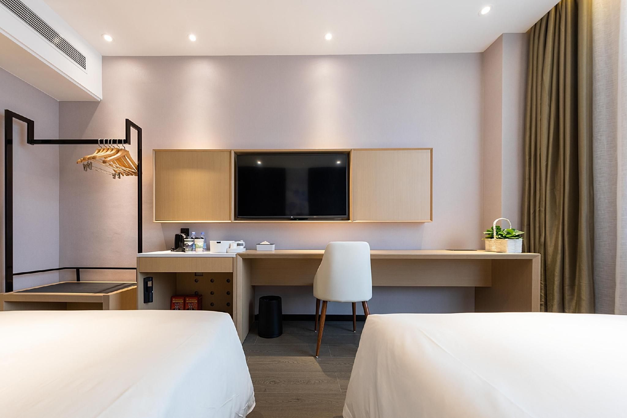Select Twin Room