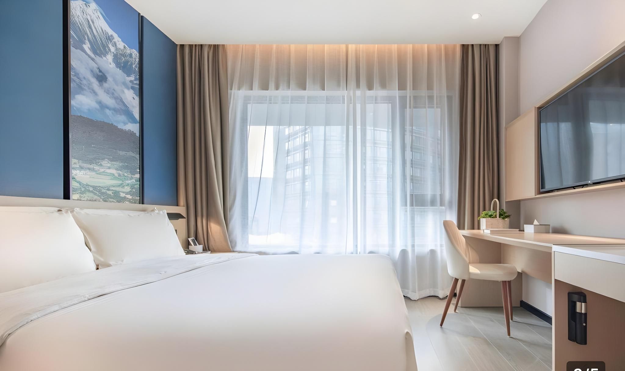 Light Double Room