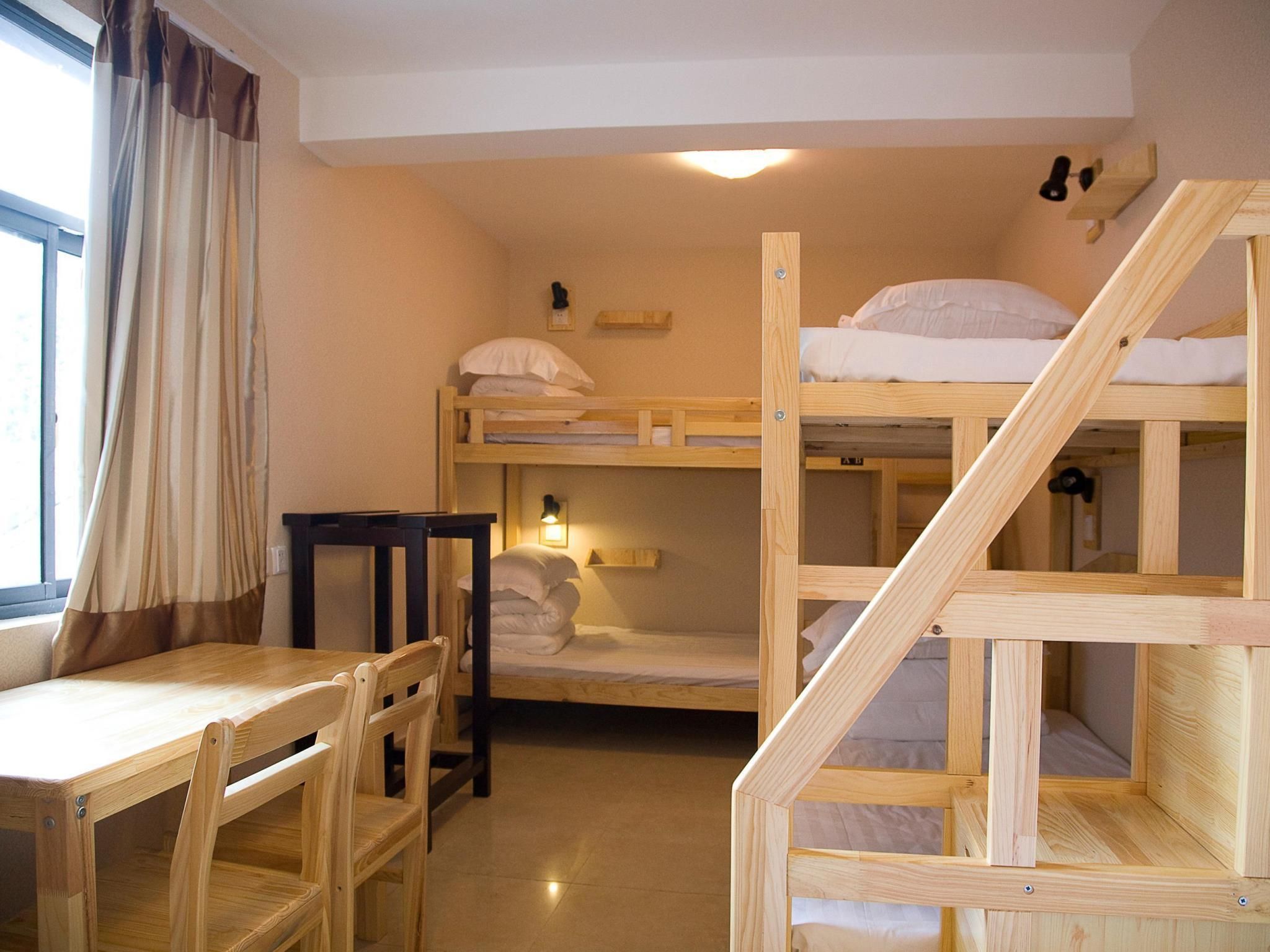 Bed in 16-Bed Mixed Dormitory Room
