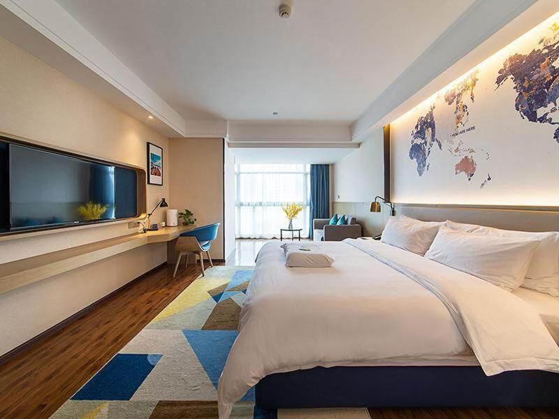 Honorable Double Room with City View