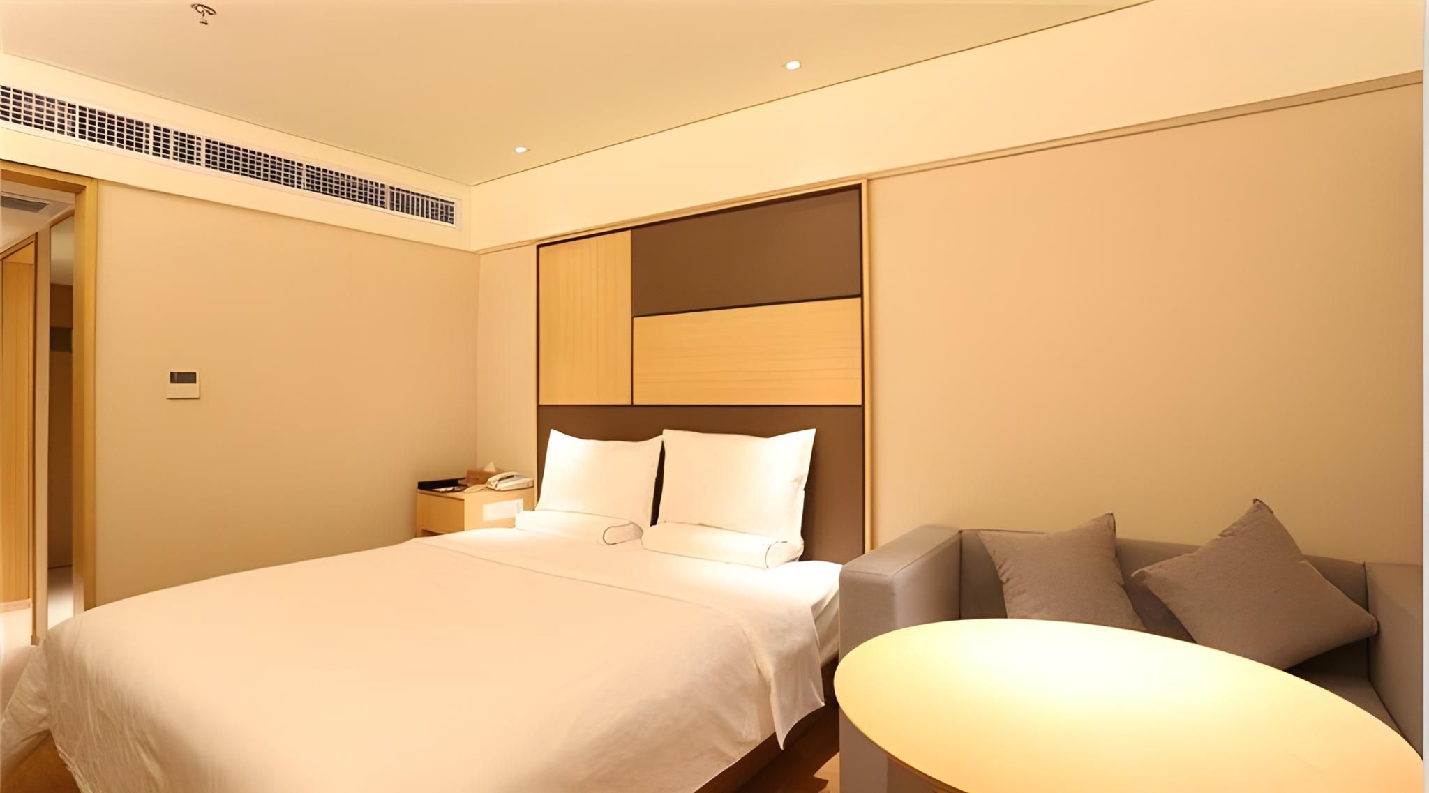 Huazhu - Superior BedRoom
