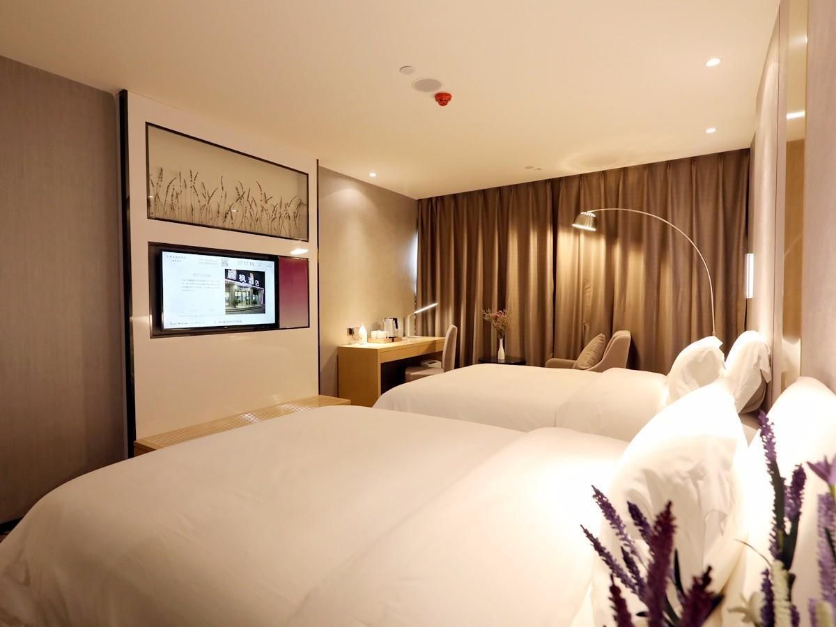 Twin Deluxe Room
