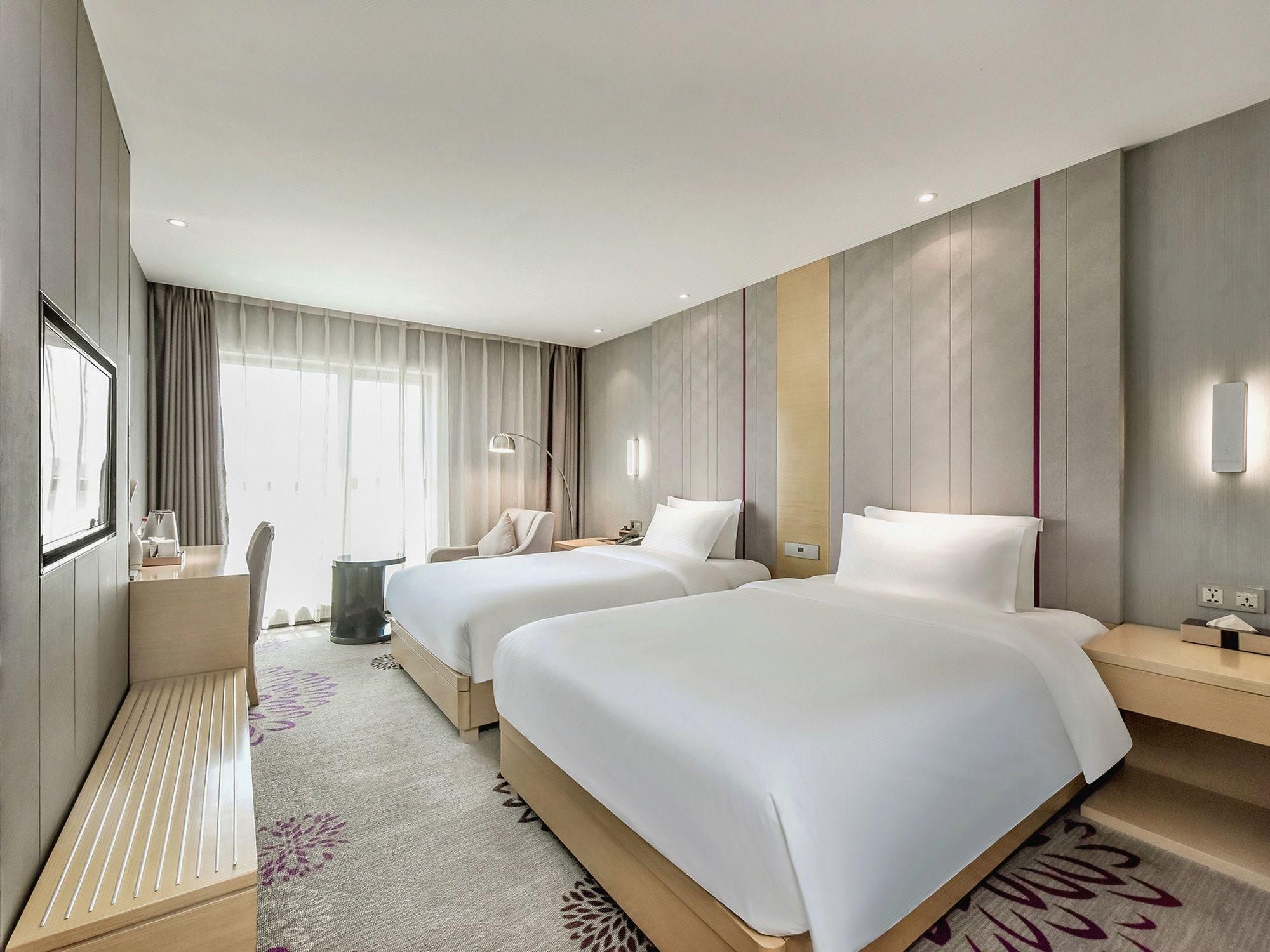 Twin Deluxe Room