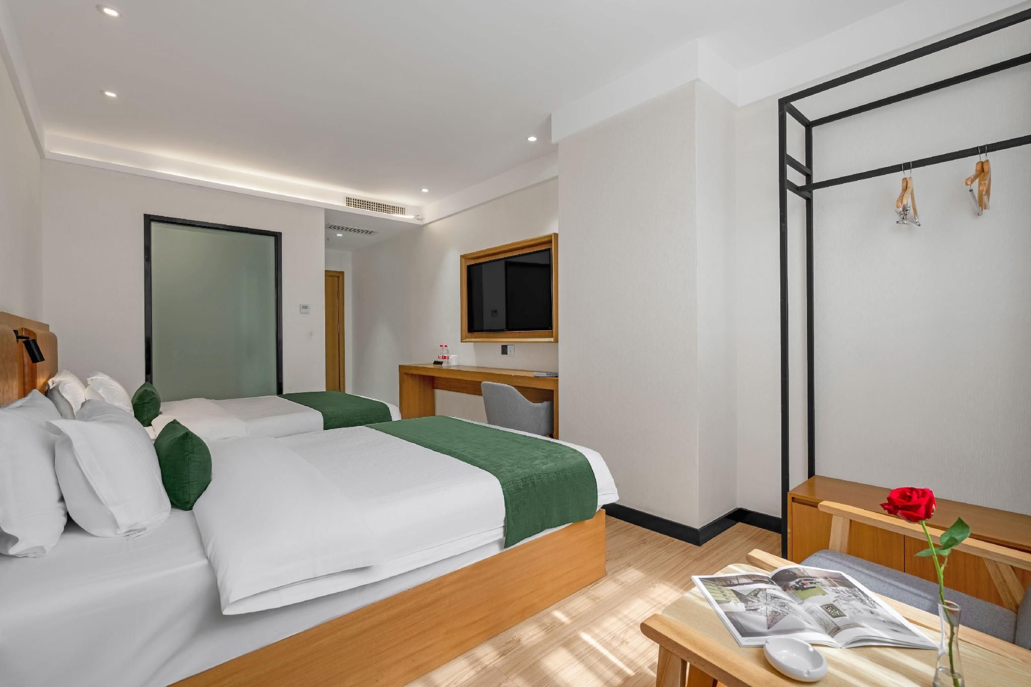 2 Bed Twin Superior Room