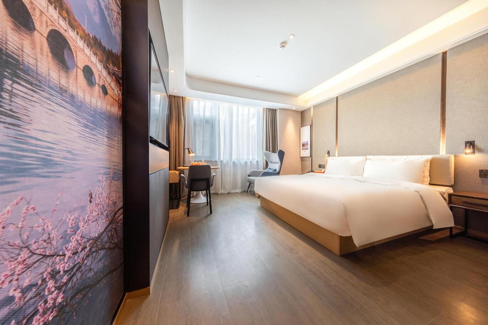 Atour Hotel Kunming Cuihu Superior Double Room