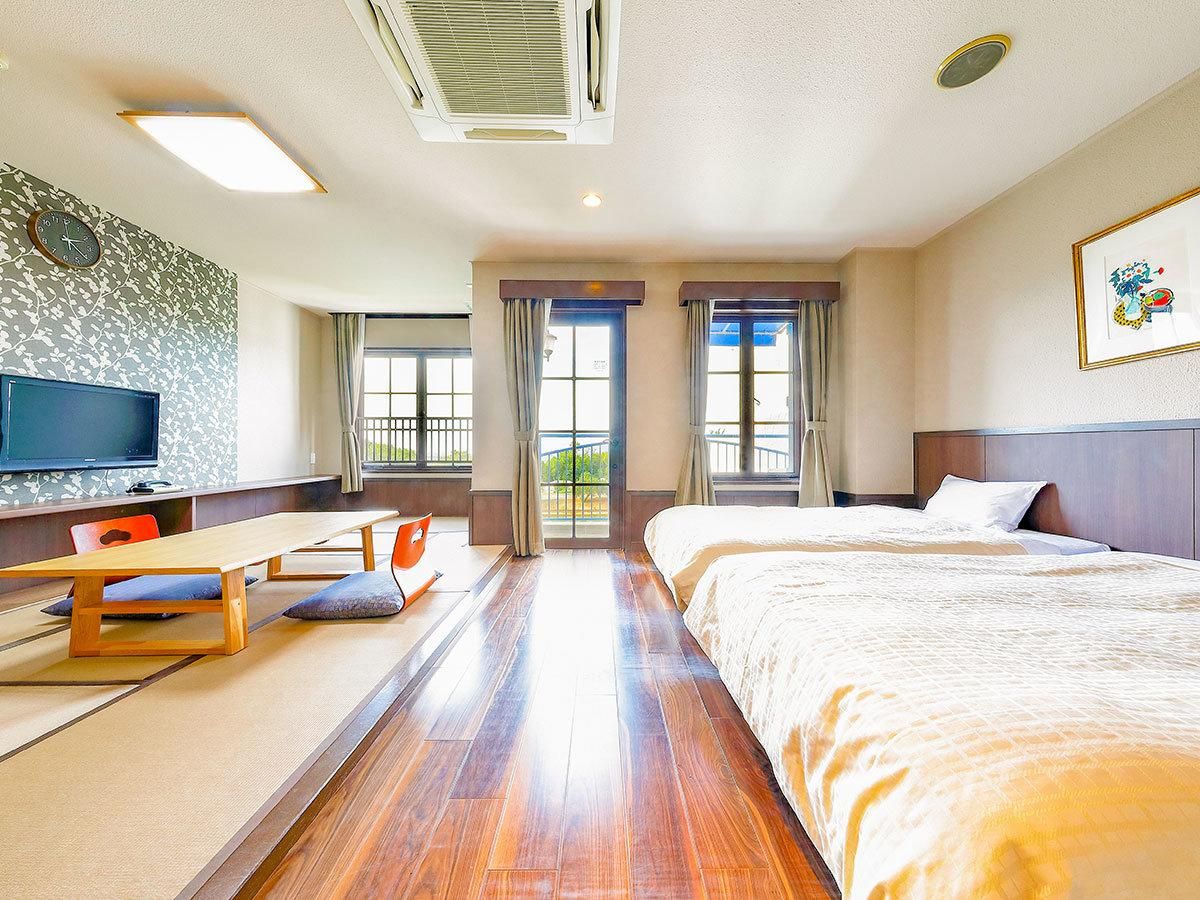 Superior Lakeside Cottage Japanese-Western-Style Room, Shower Only, Non-Smoking