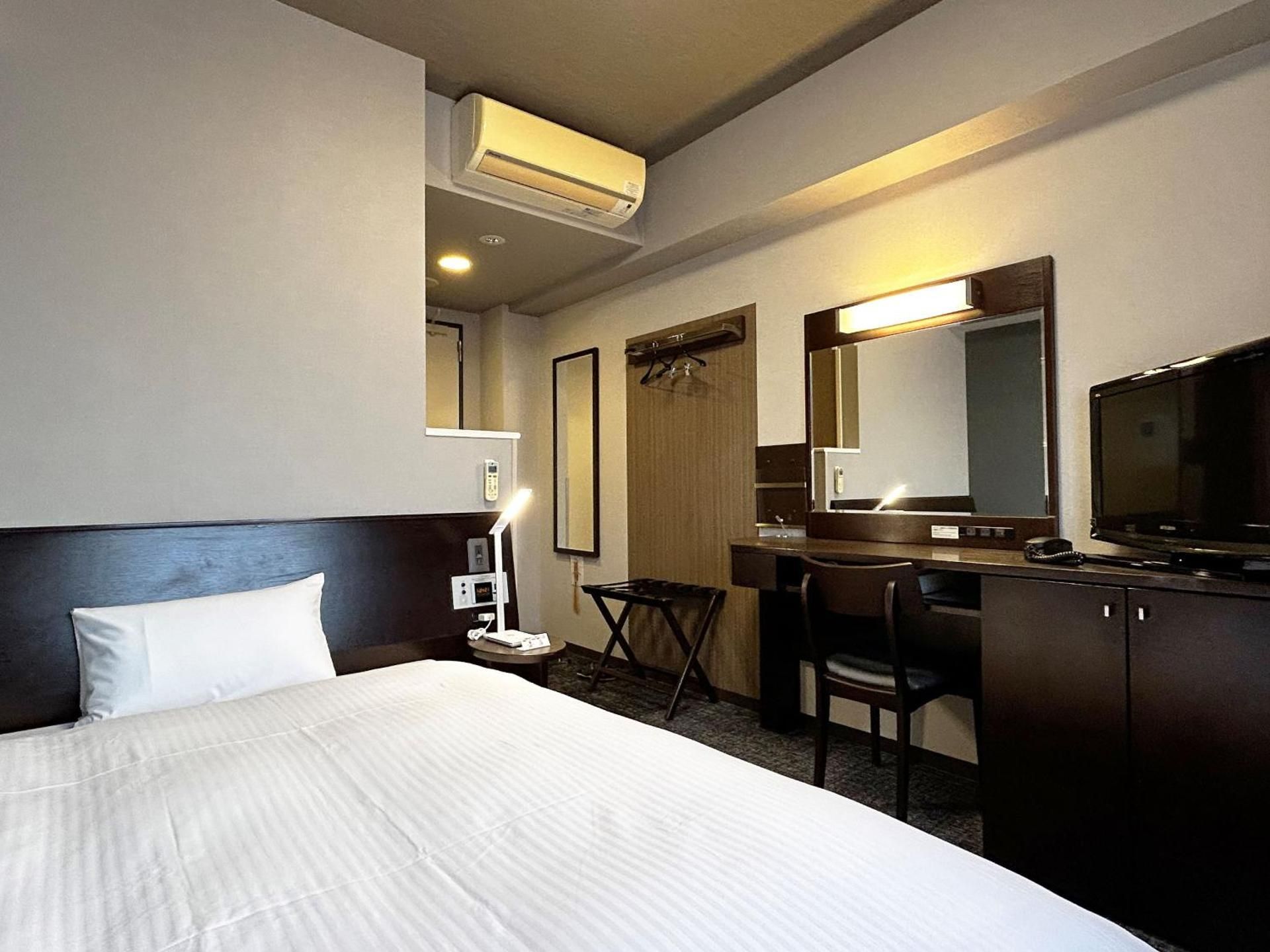 Single Room - Non-Smoking