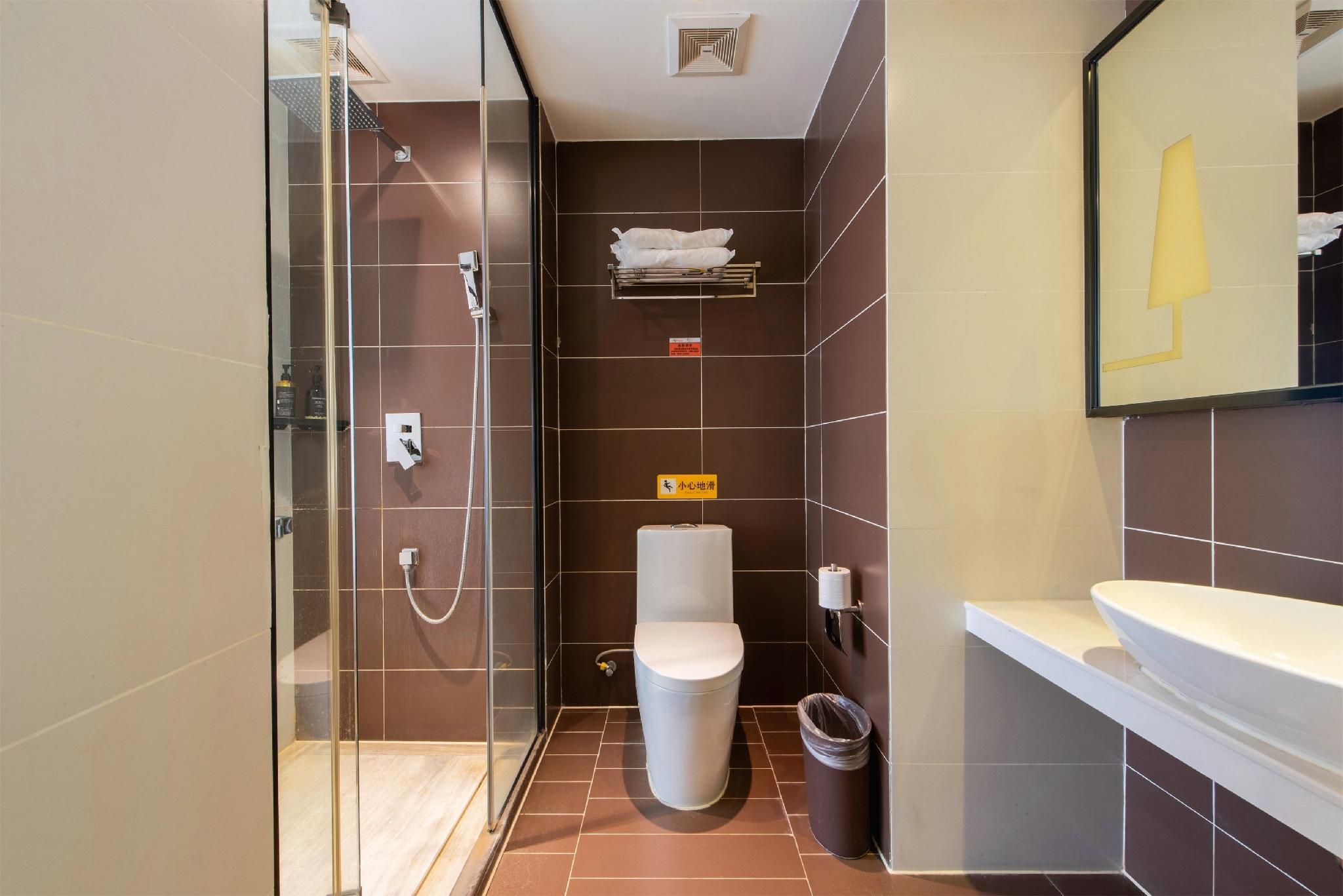 IU Hotels·Zhongshan Xiaolan Parkway Plaza IU Compact U - Comfort Bed Room 3