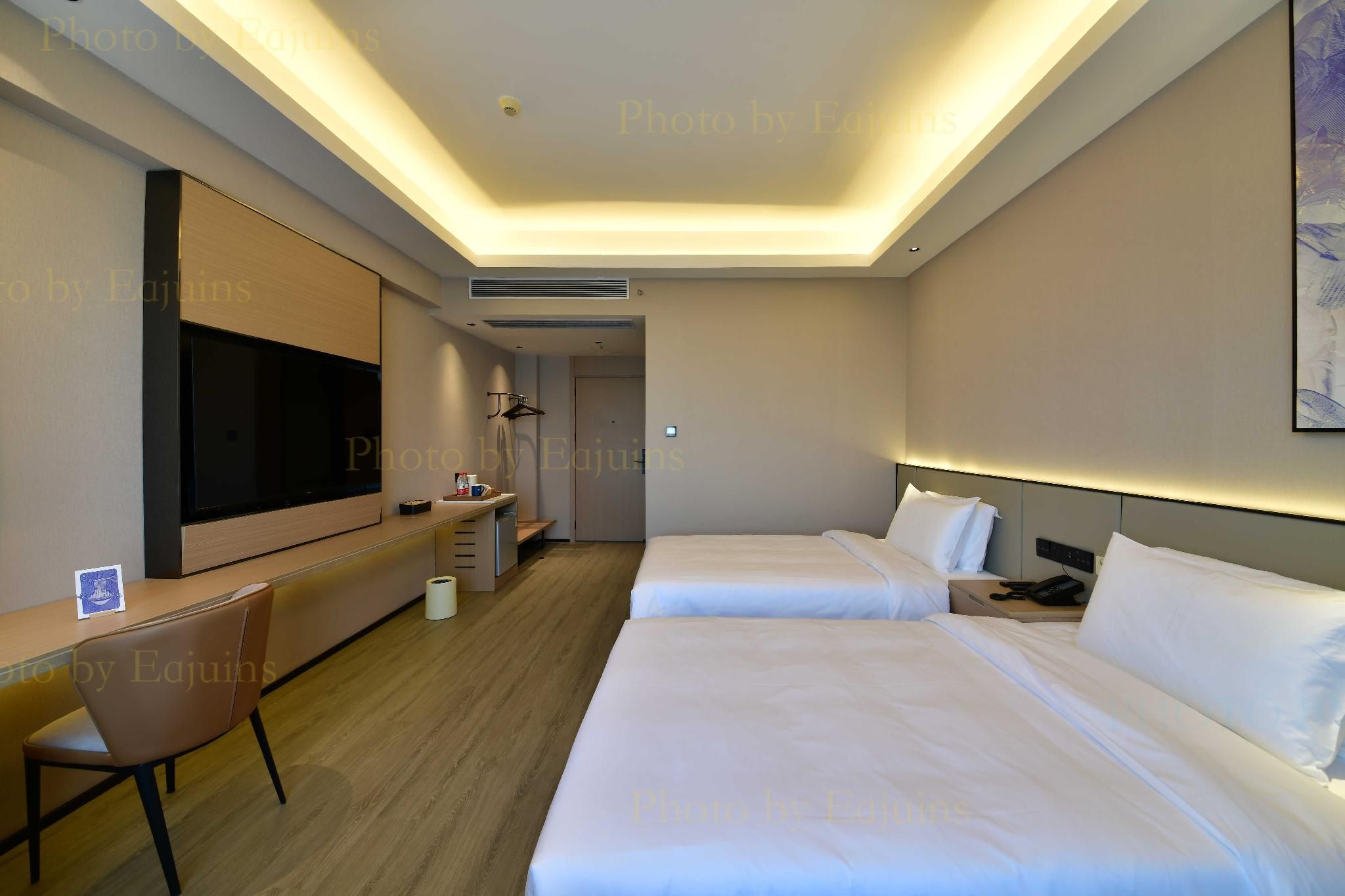 Huazhu - Deluxe Twin Room