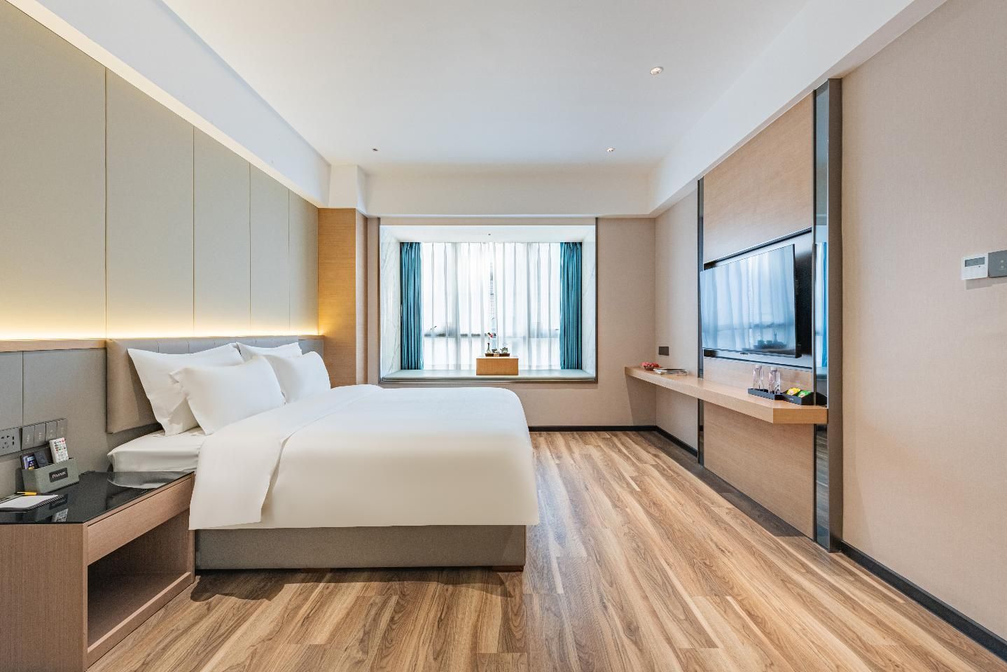 Dossen - Executive Suite