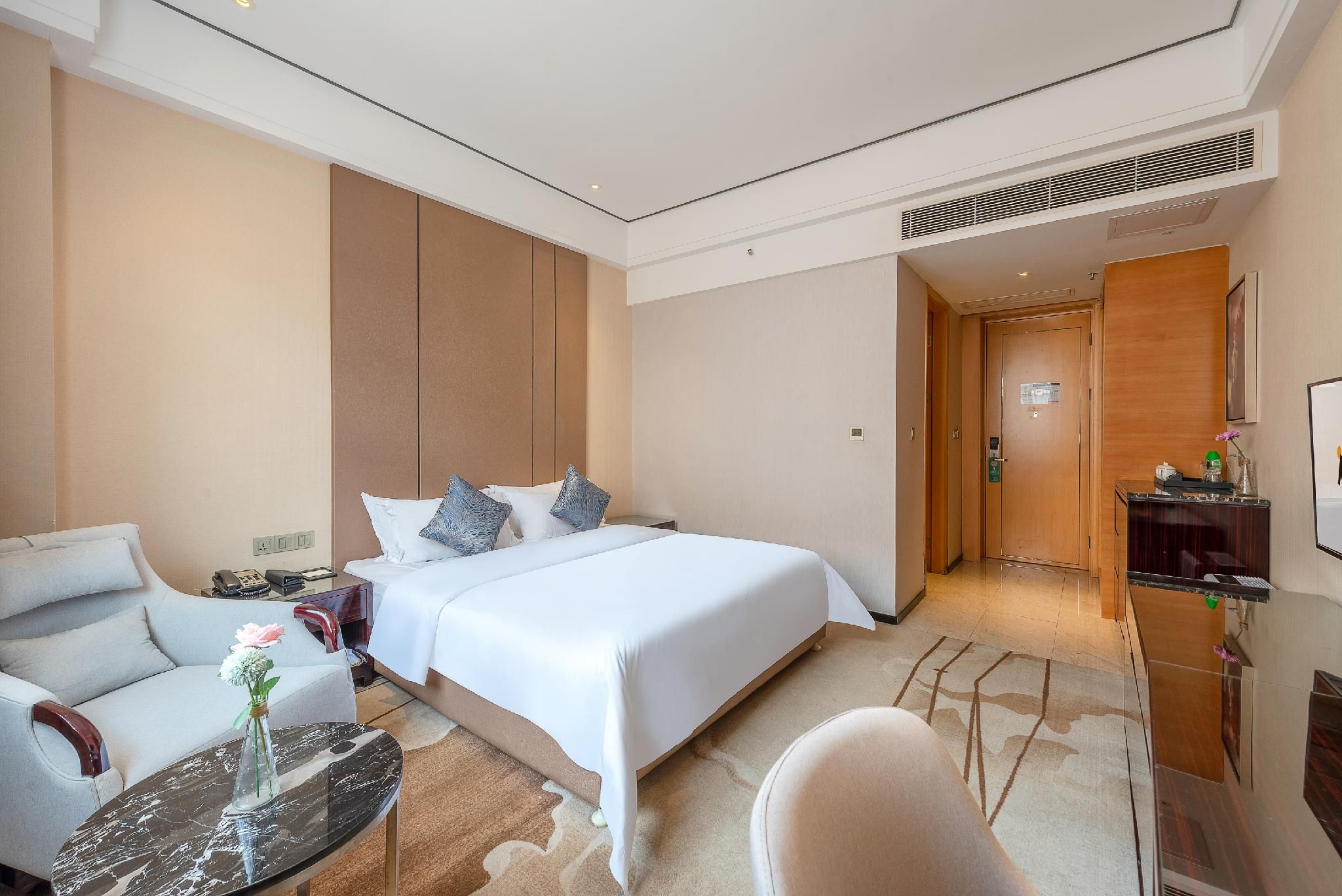 Rezen - Sunshine 1 Bed Room
