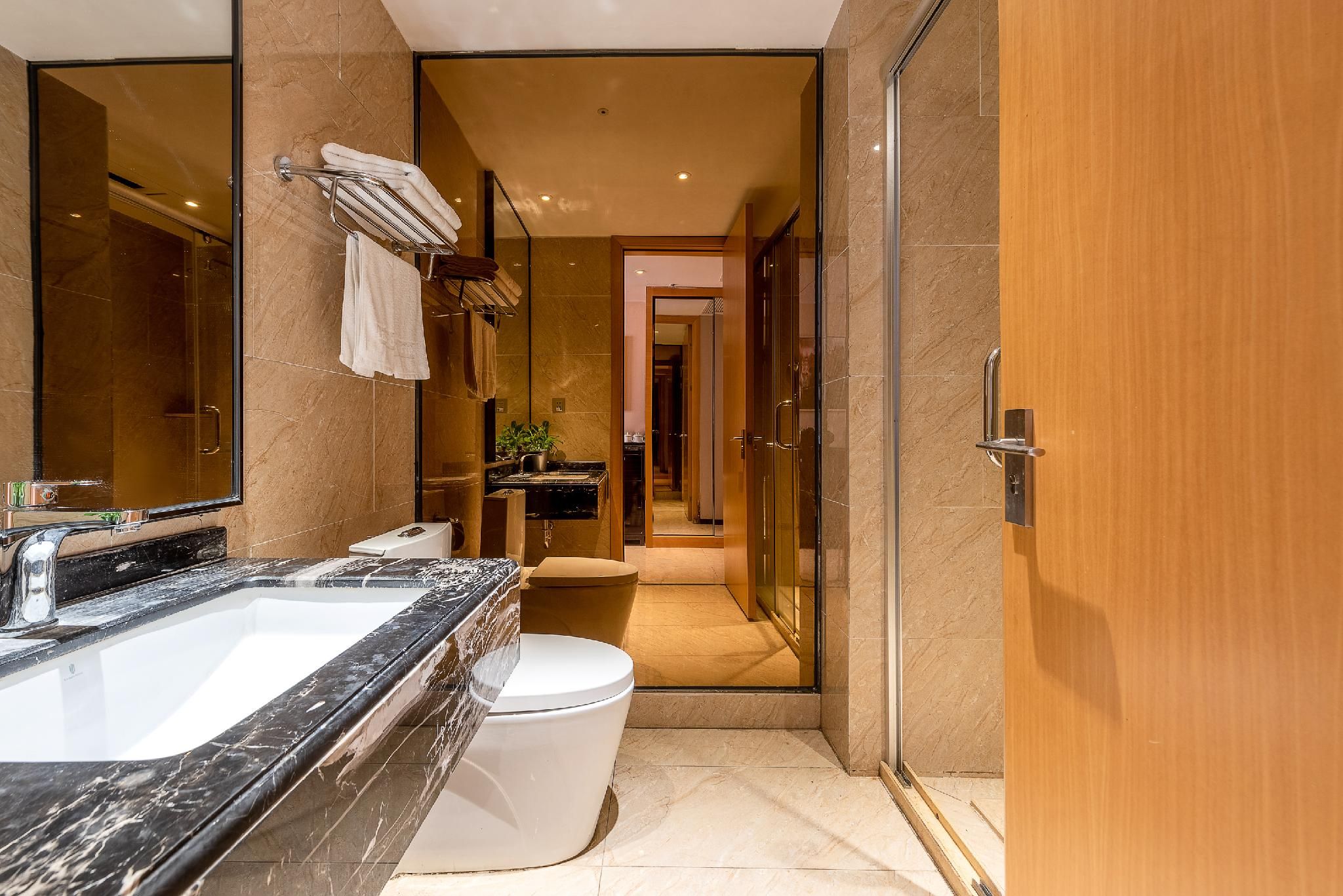 Rezen - Sunshine 1 Bed Room