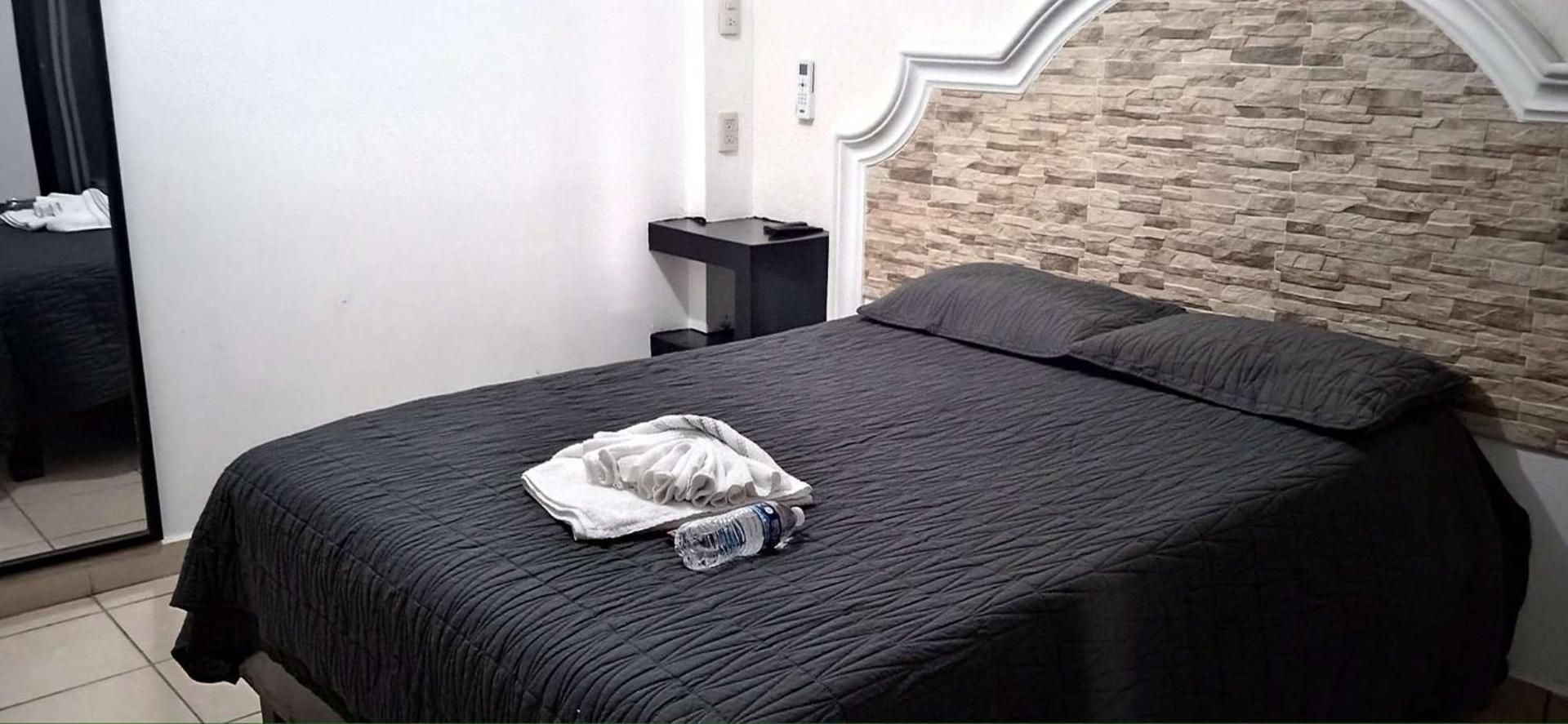 Large Double or Twin Room