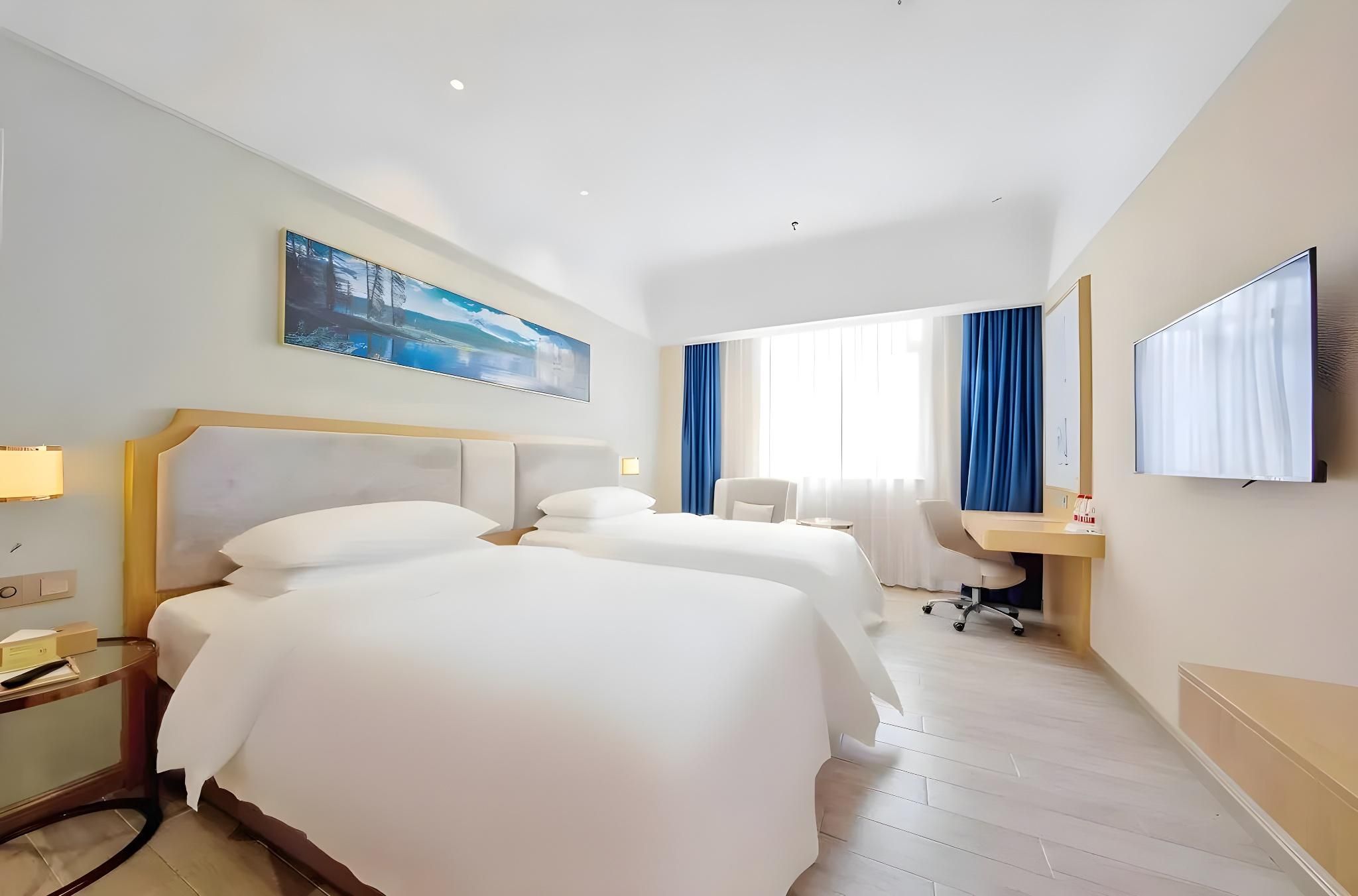 Aston Hotel Zhongshan Twin Deluxe 2