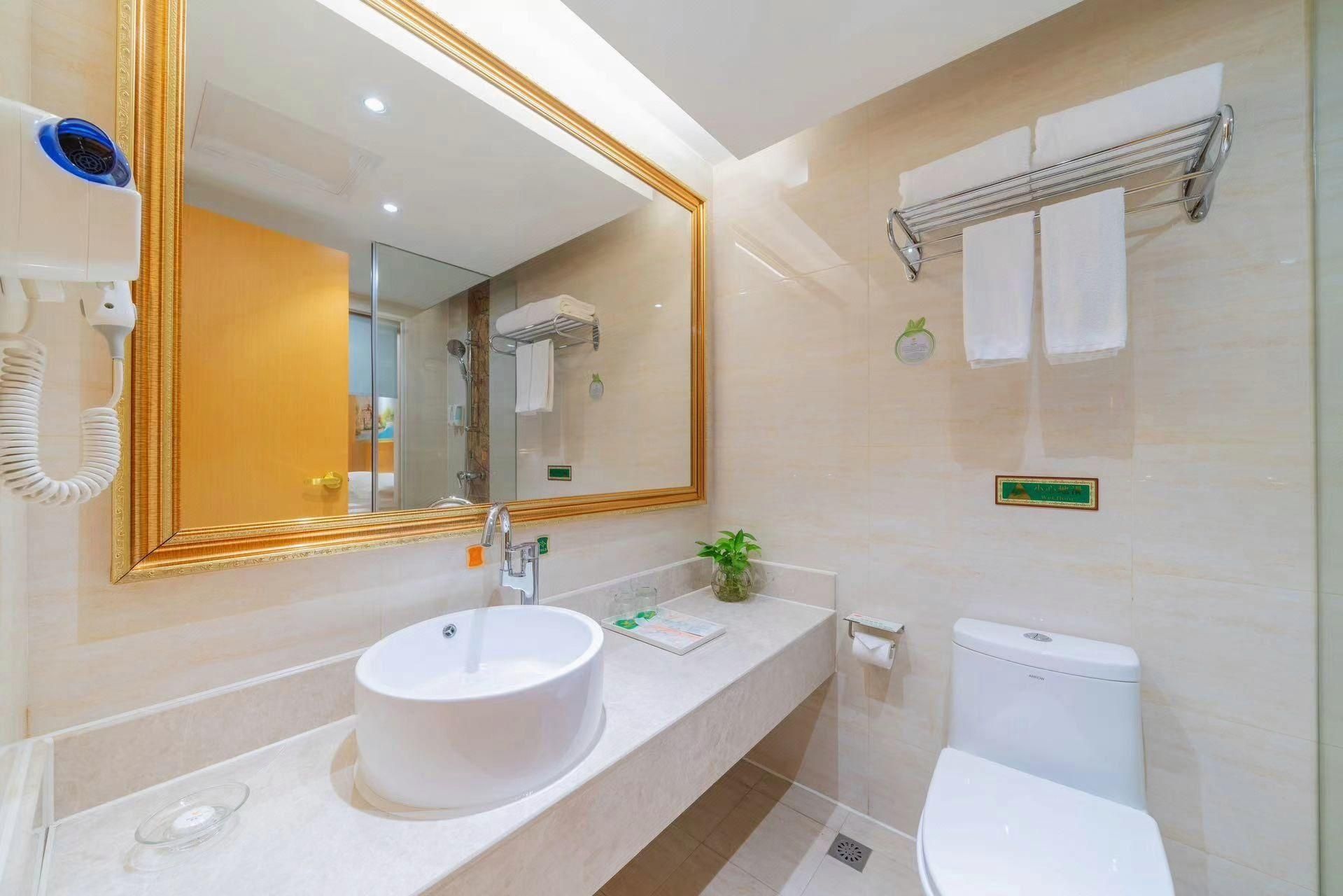 Vienna Hotel Guangdong Zhognshan West Zone Vienna - Family Suite 3