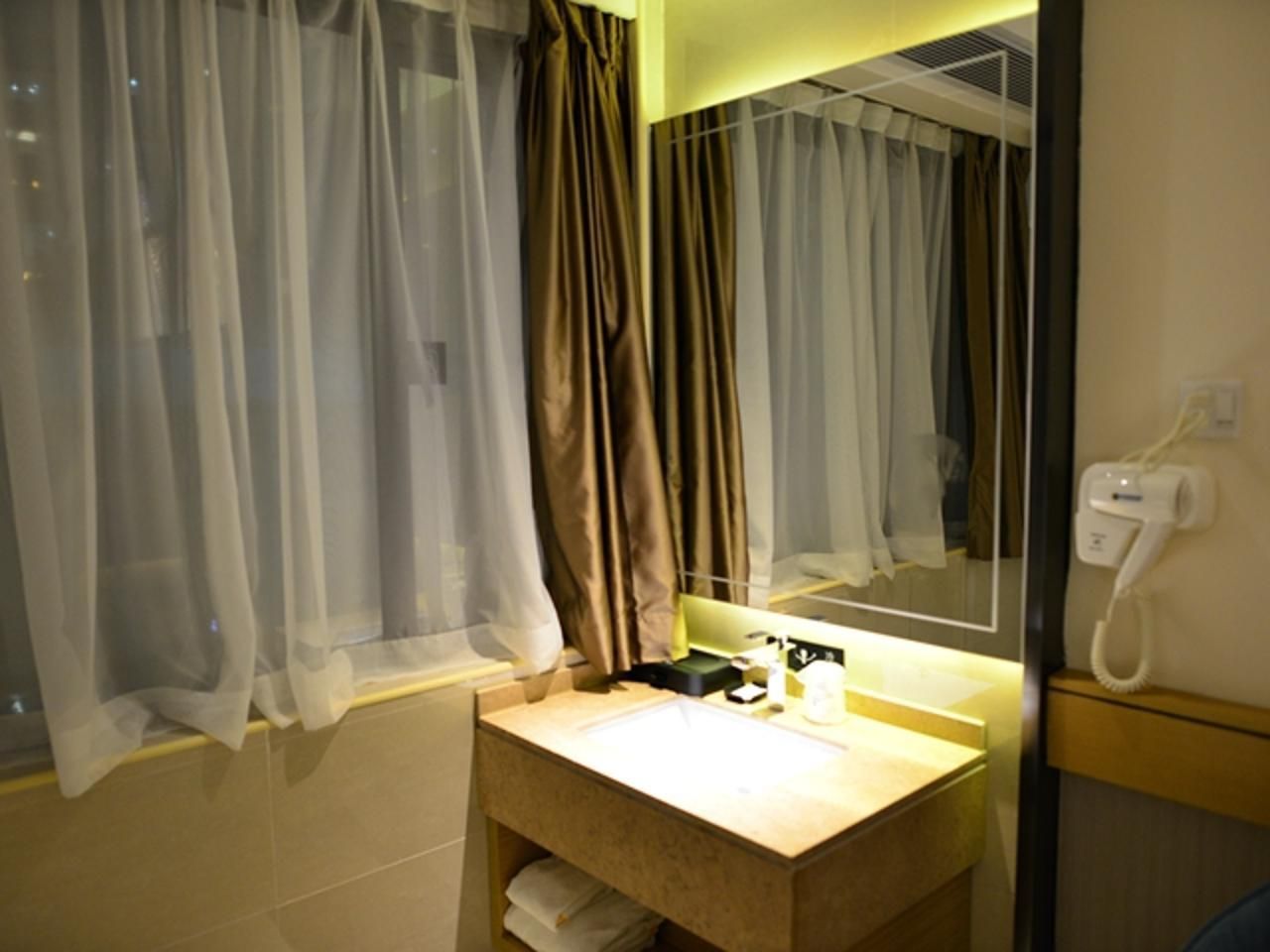 Superior Queen Room