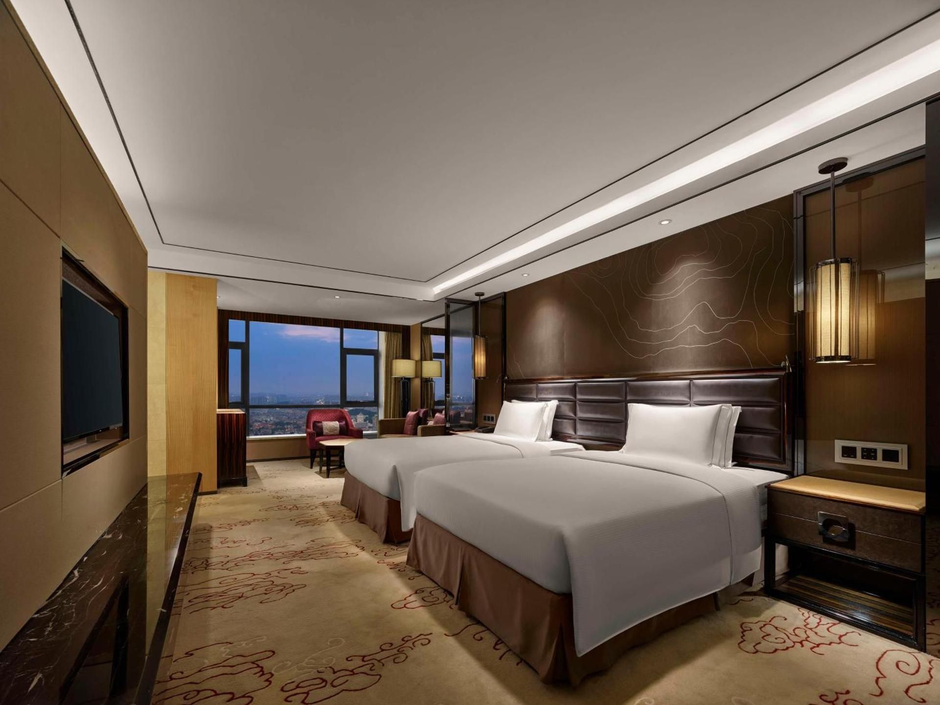 Twin Executive Room W/ Lounge Access