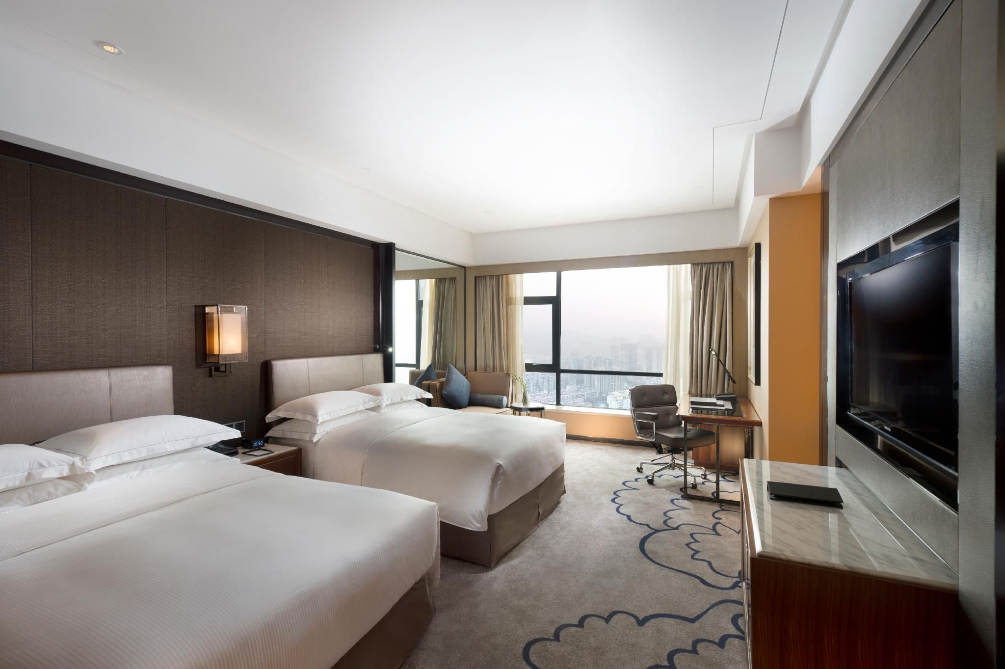 Twin Hilton Deluxe