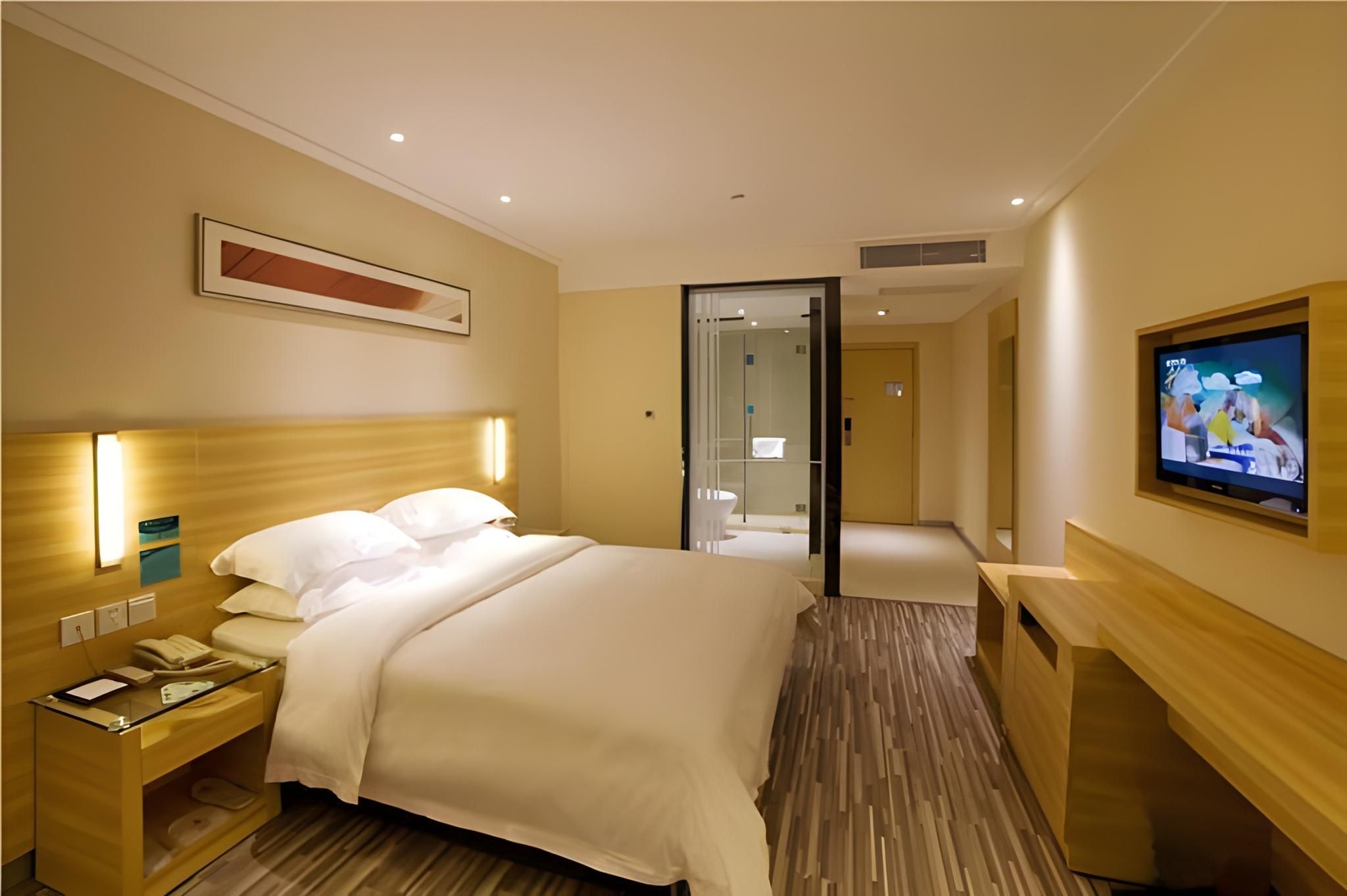 Business Queen Room