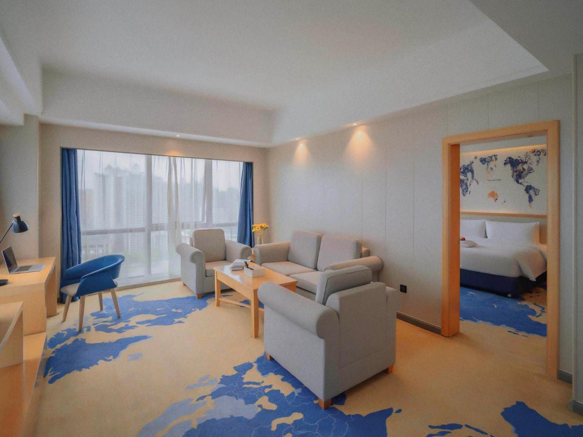 Kyriad Marvelous Hotel Zhongshan South District Convention Center Premier Suite with City View 3