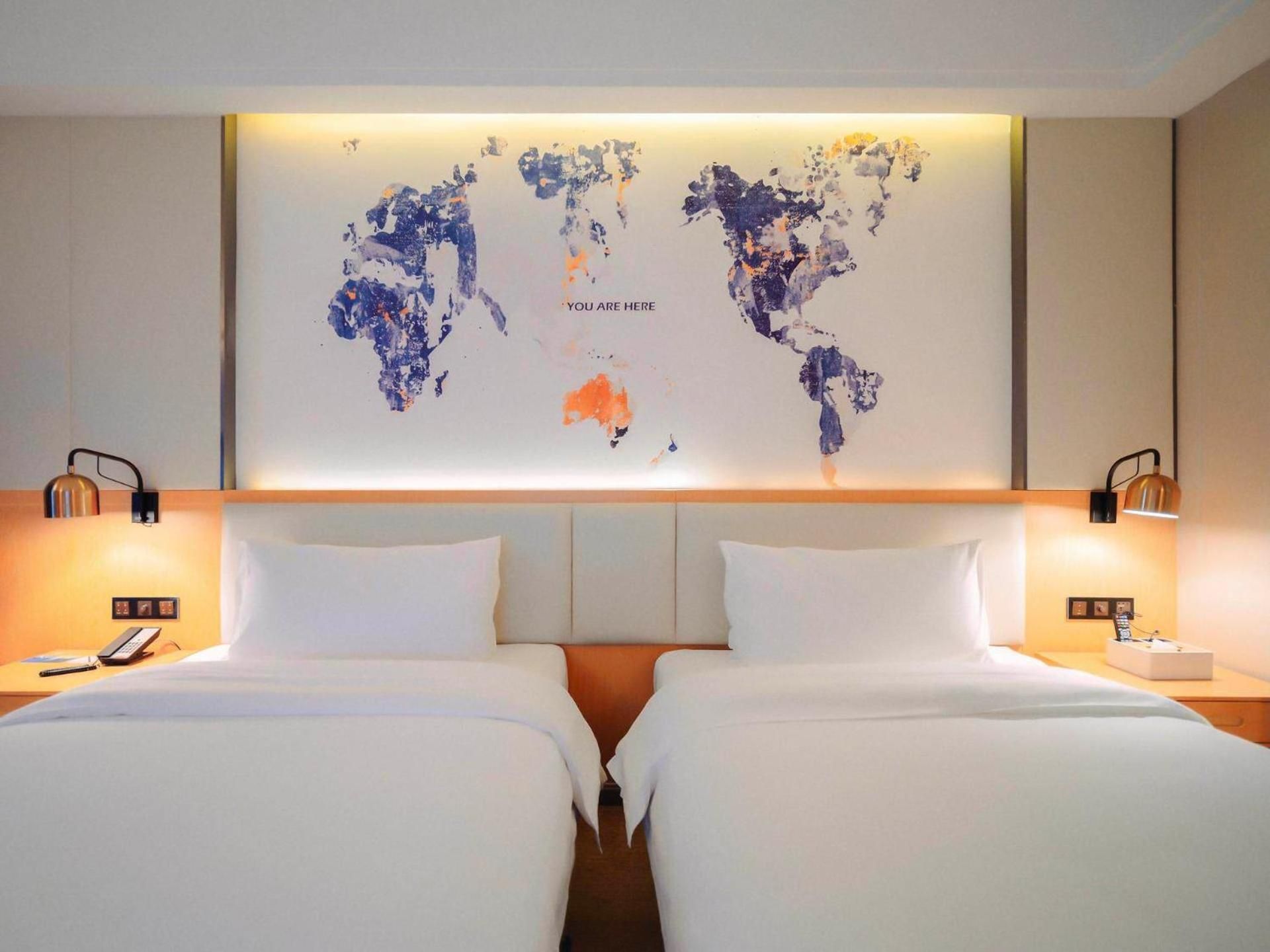 Premium Twin Room with City View