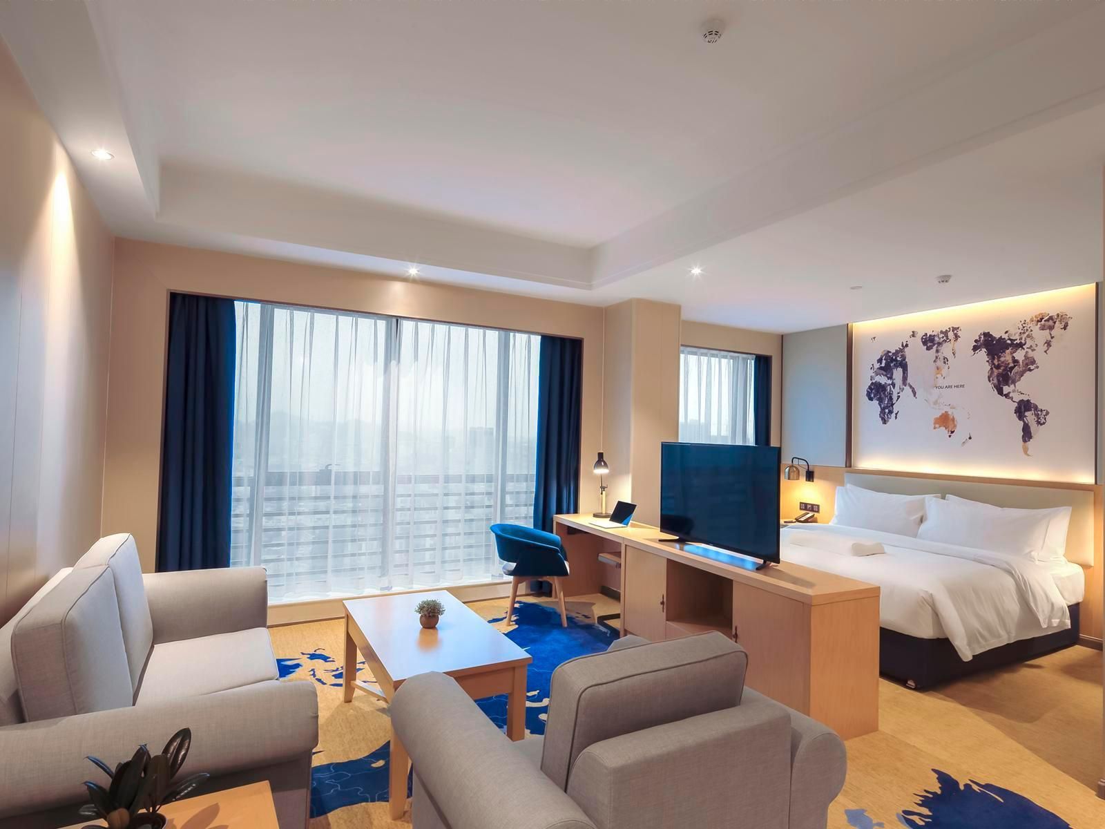 Kyriad KY Suite Room