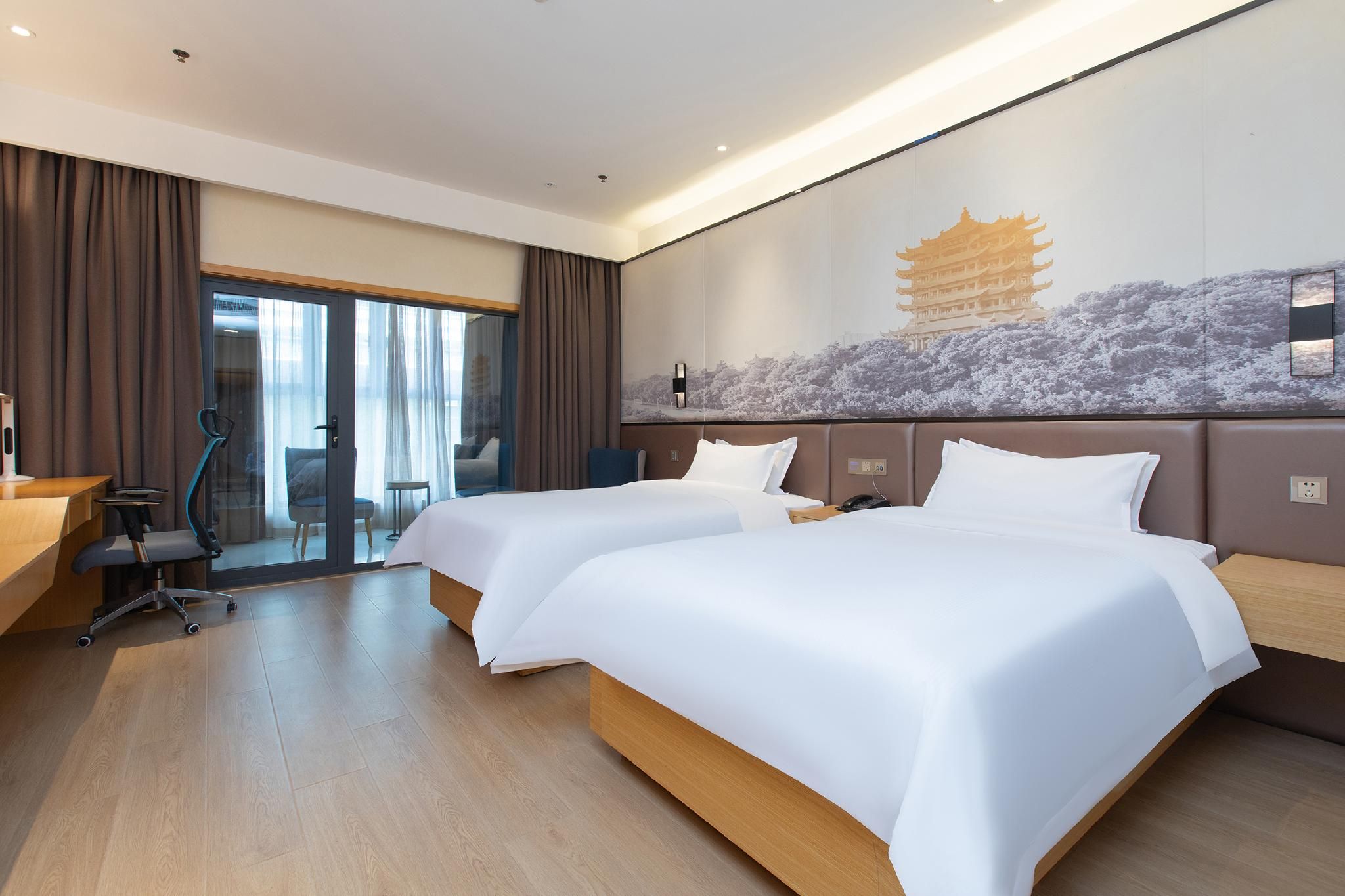 Huazhu - Deluxe Twin Room