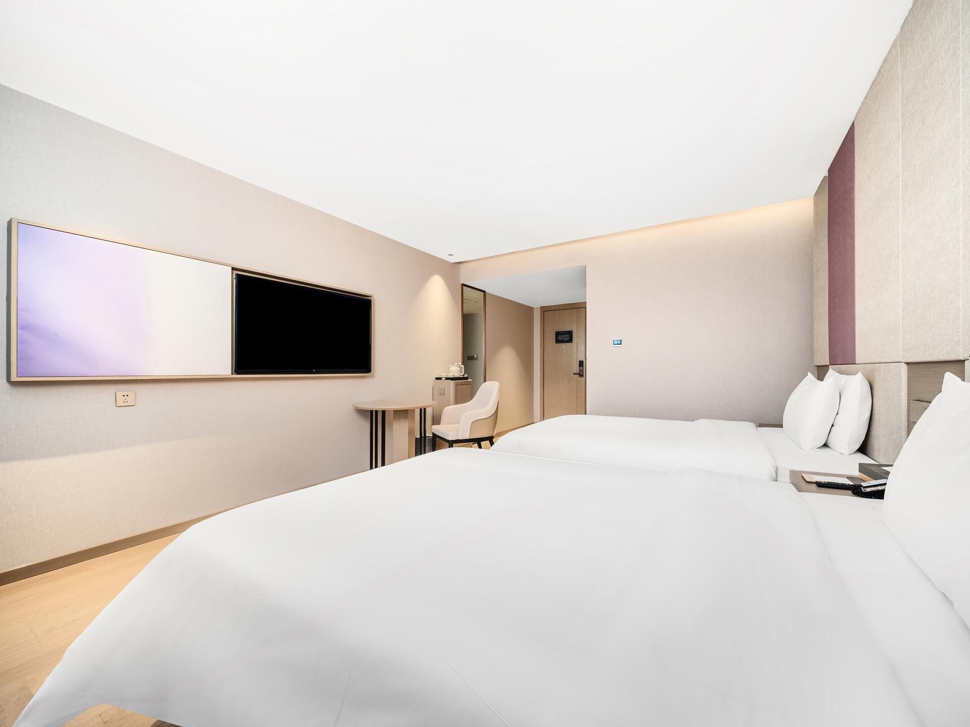 WH - Deluxe Room Twin