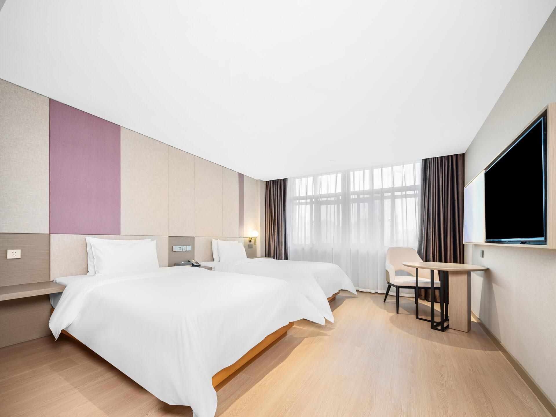 WH - Deluxe Room Twin