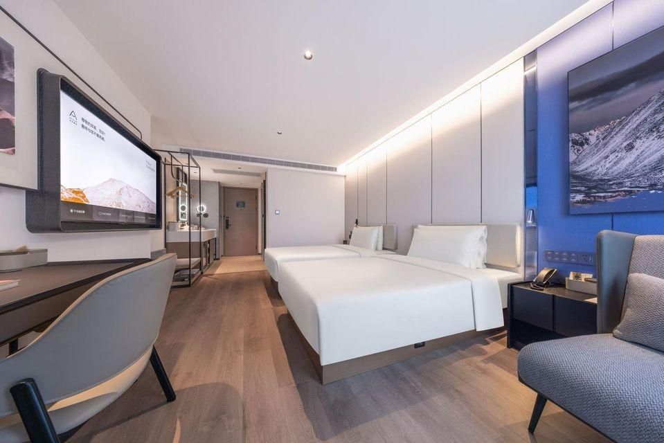Superior Twin Room with Lake View