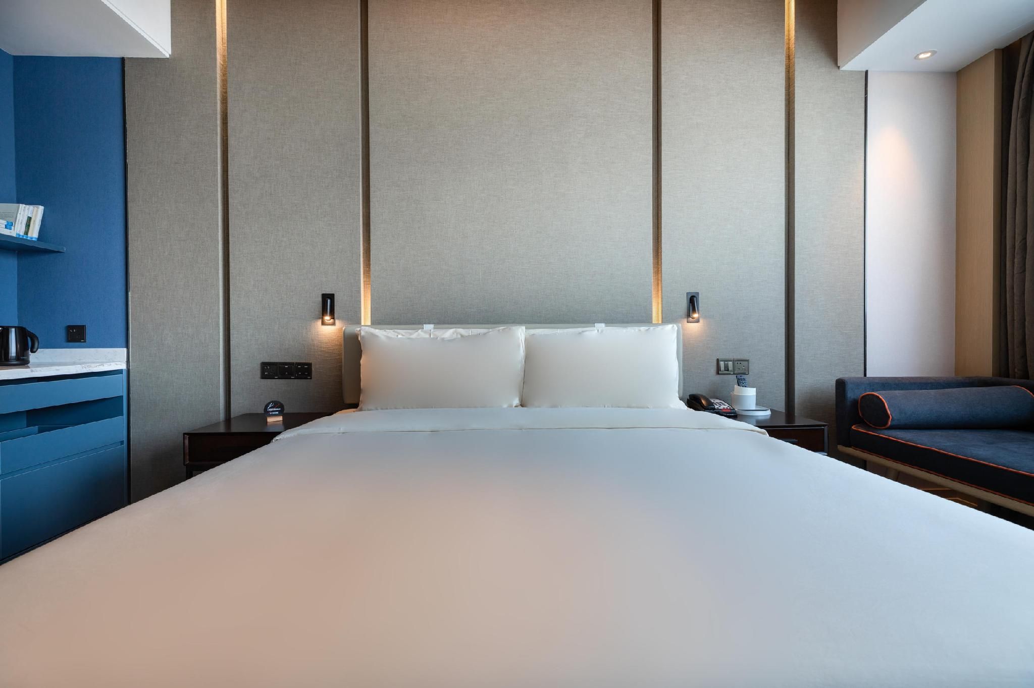 Executive room, Guest room, 1 Queen