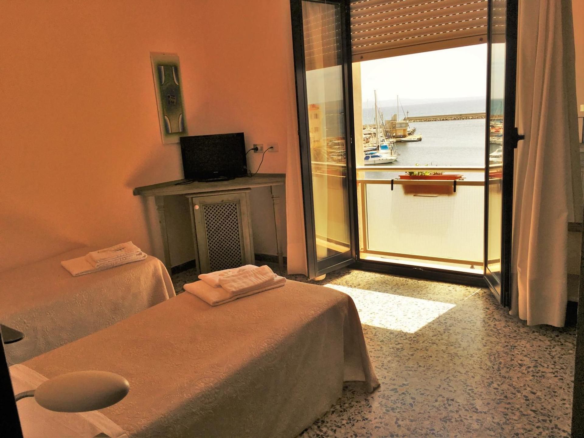 Quadruple Room with Sea View