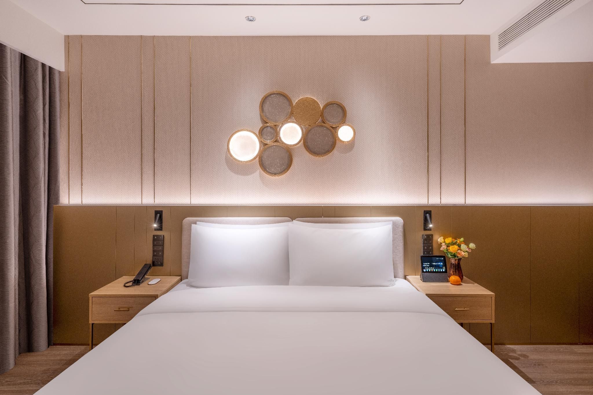 Queen Room A