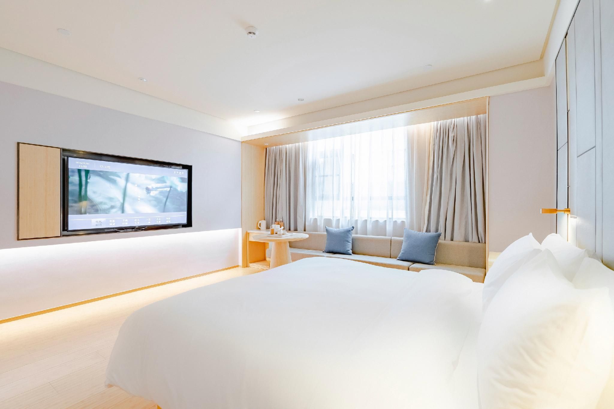 Ji Hotel Wuhan Houhu Xingye Road Business Queen Bed Room