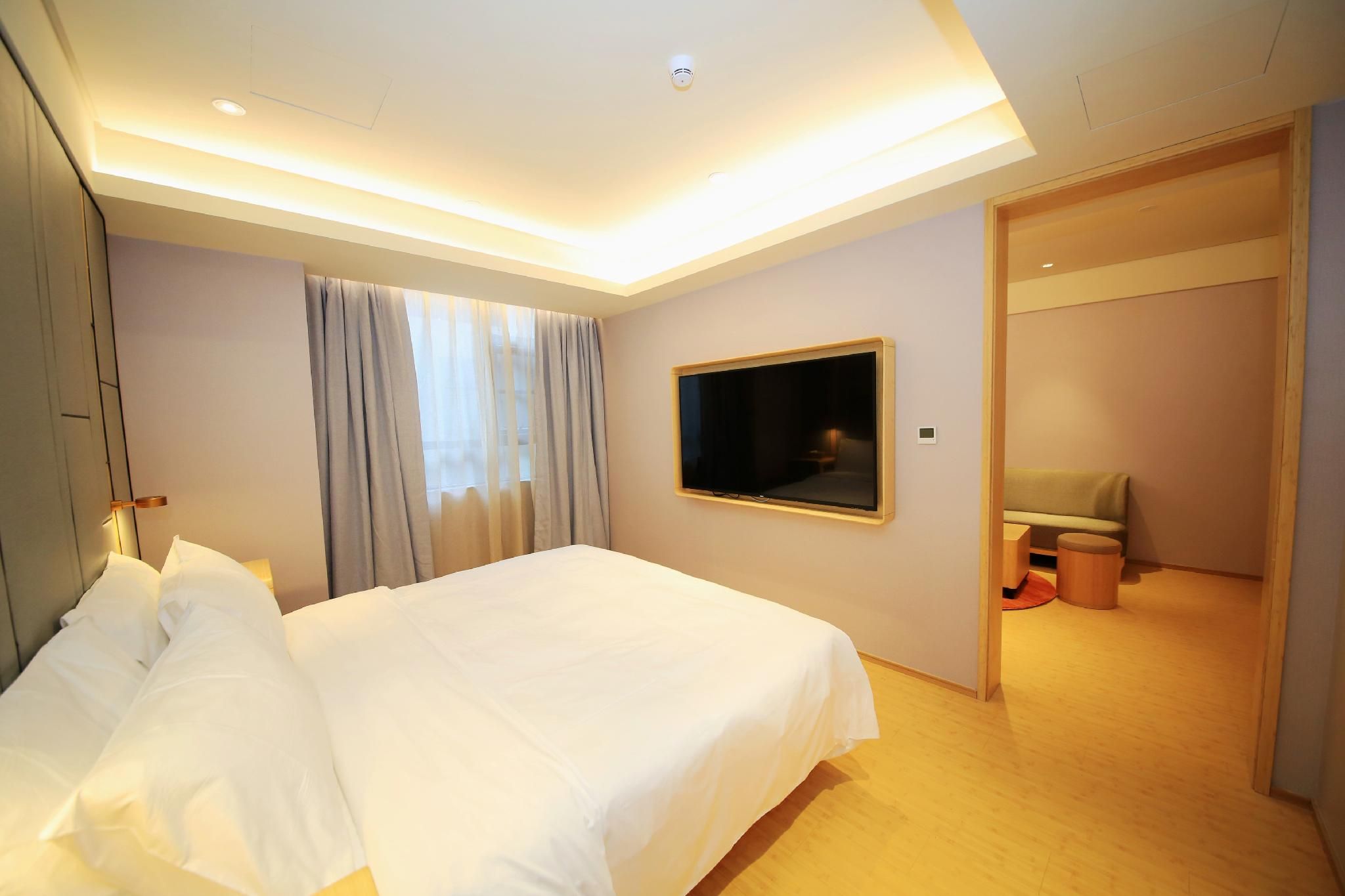 Ji Hotel Wuhan Houhu Xingye Road Suite