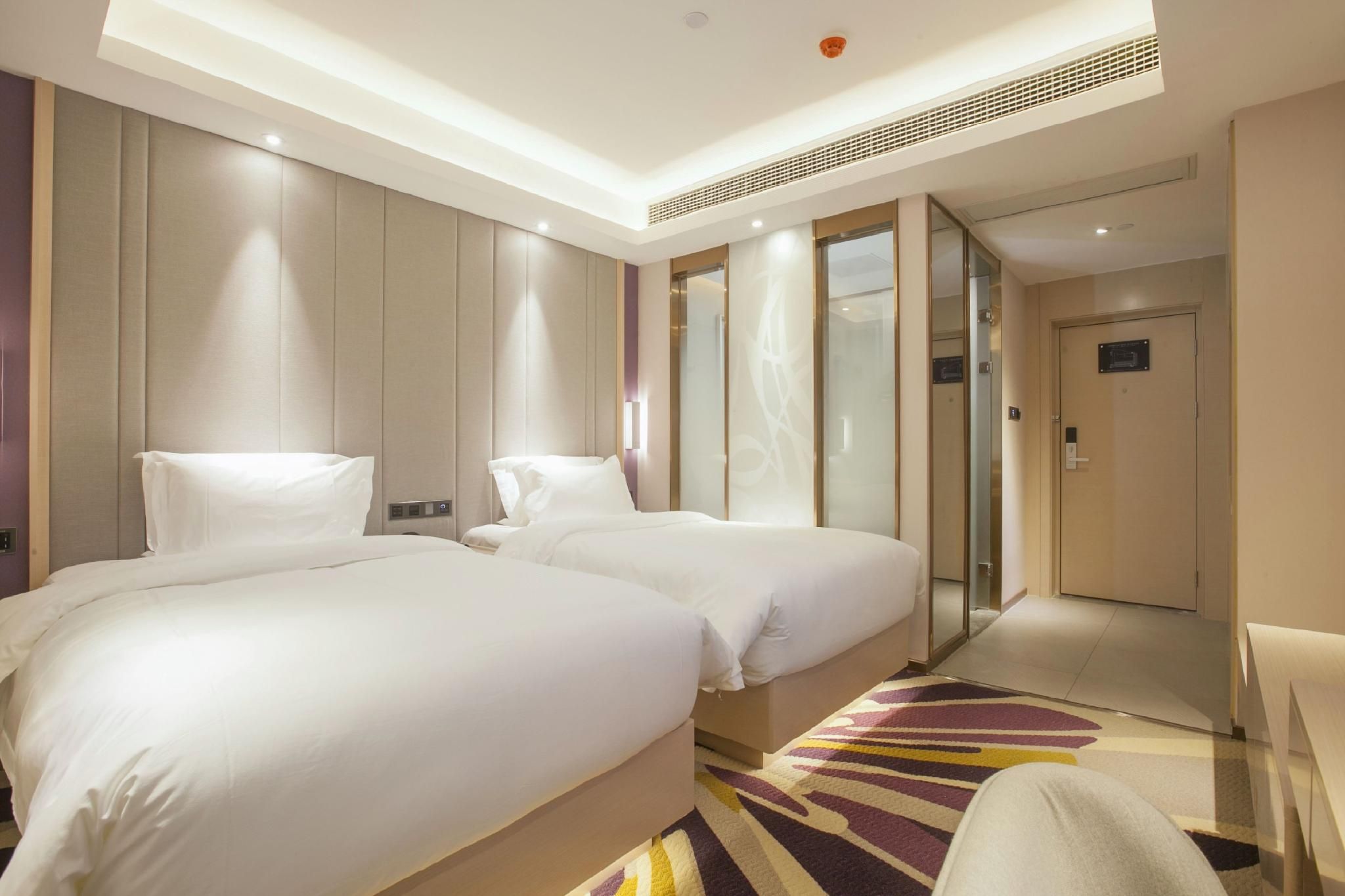Twin Deluxe Room