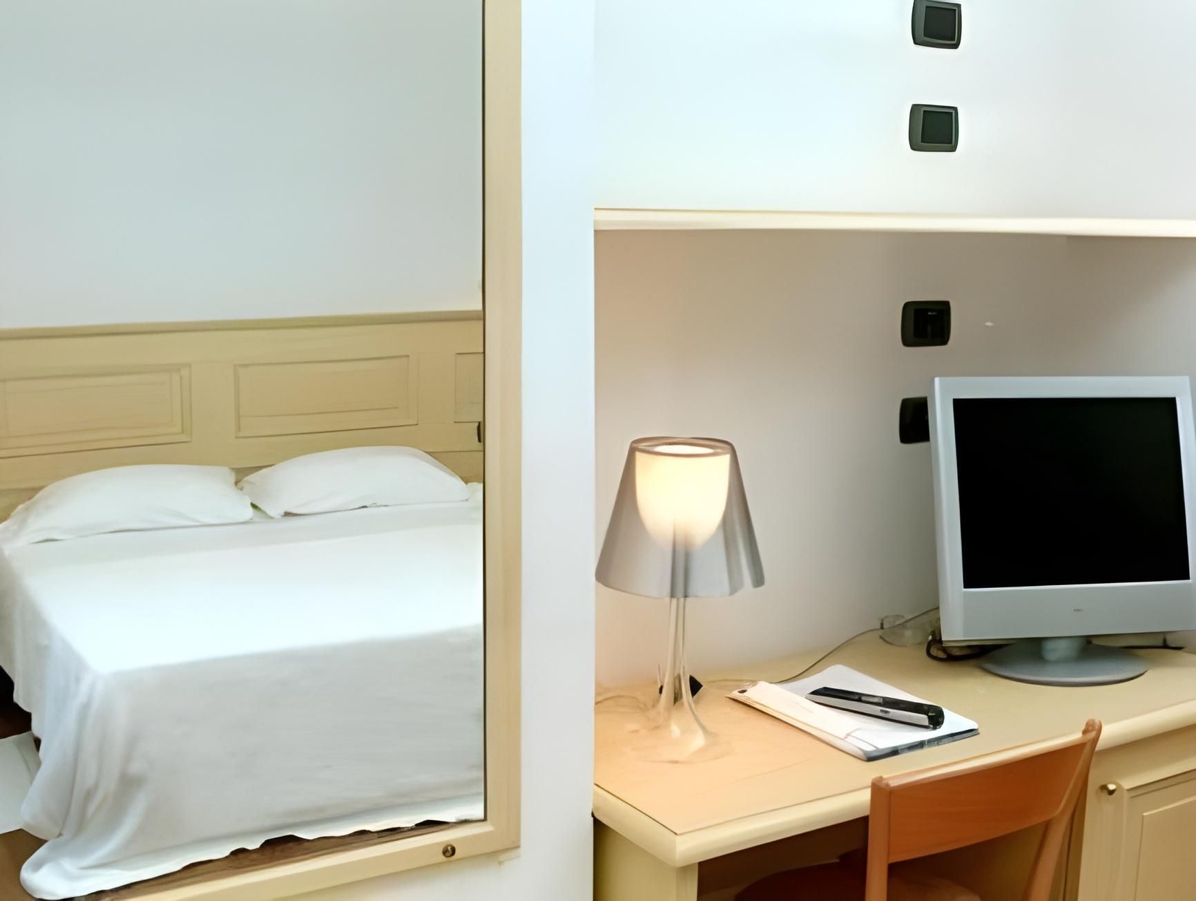 Double or Twin Room with Sea View