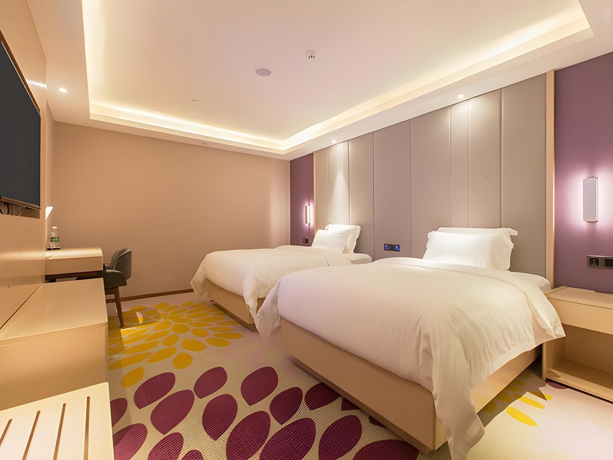 Twin Deluxe Room