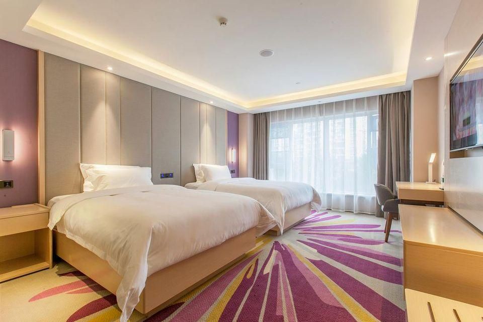 Twin Deluxe Room